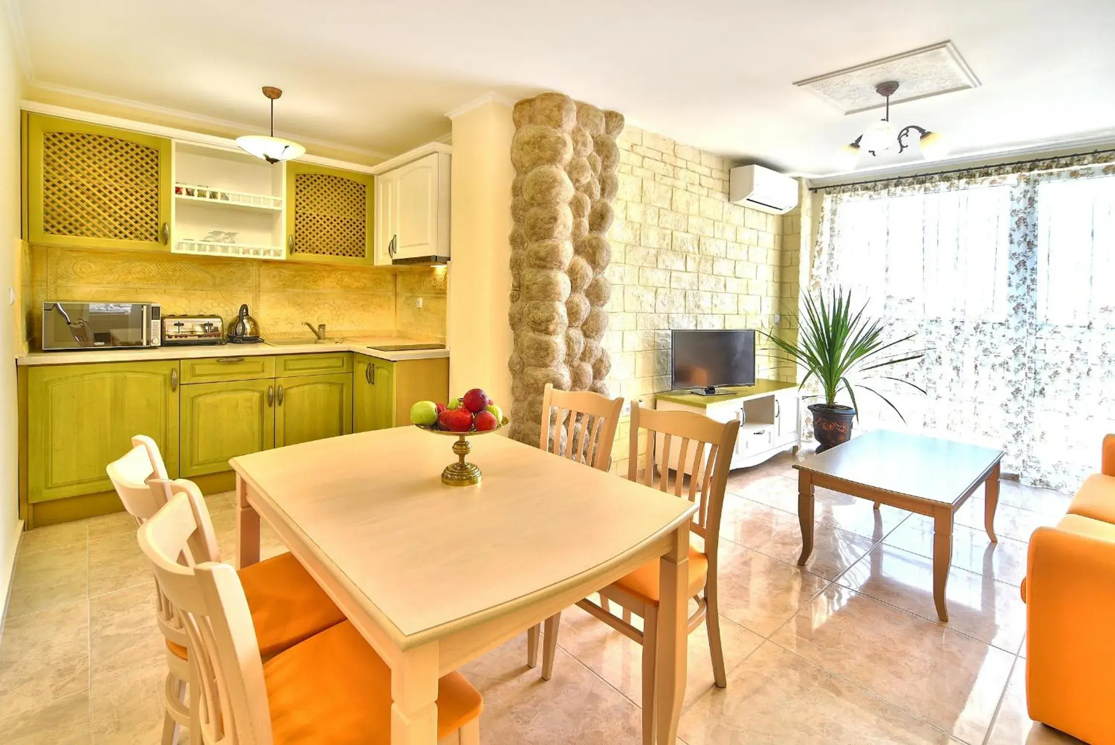 Deluxe One-Bedroom Apartment in Sirena Palace Family Hotel Deluxe One-Bedroom Apartment in Sirena Palace Family Hotel