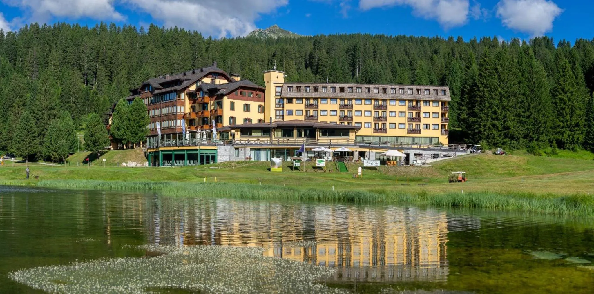 Property building in TH Madonna di Campiglio | Golf Hotel