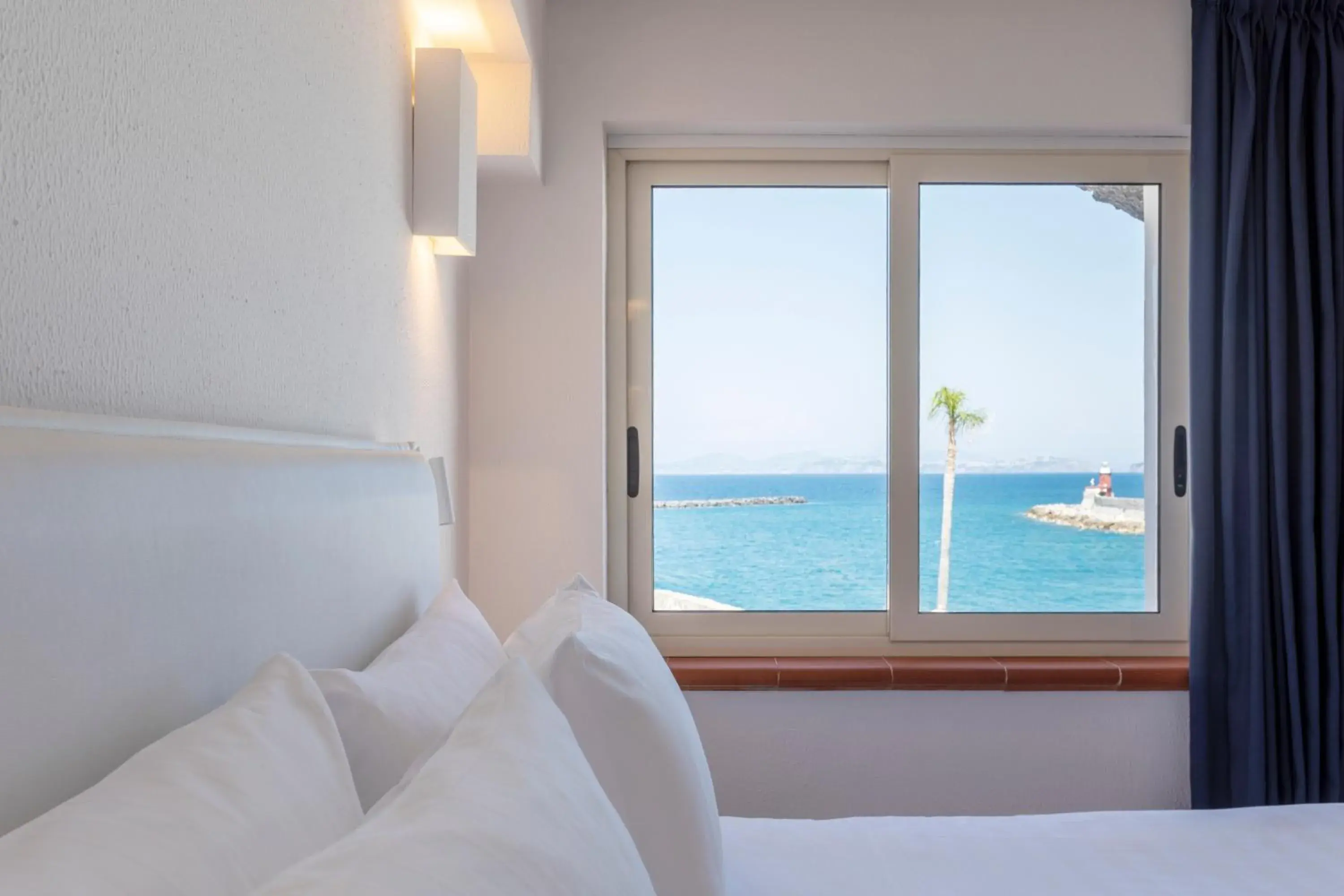 Comfort Double Room with Sea View in Pagoda Lifestyle Hotel Comfort Double Room with Sea View in Pagoda Lifestyle Hotel