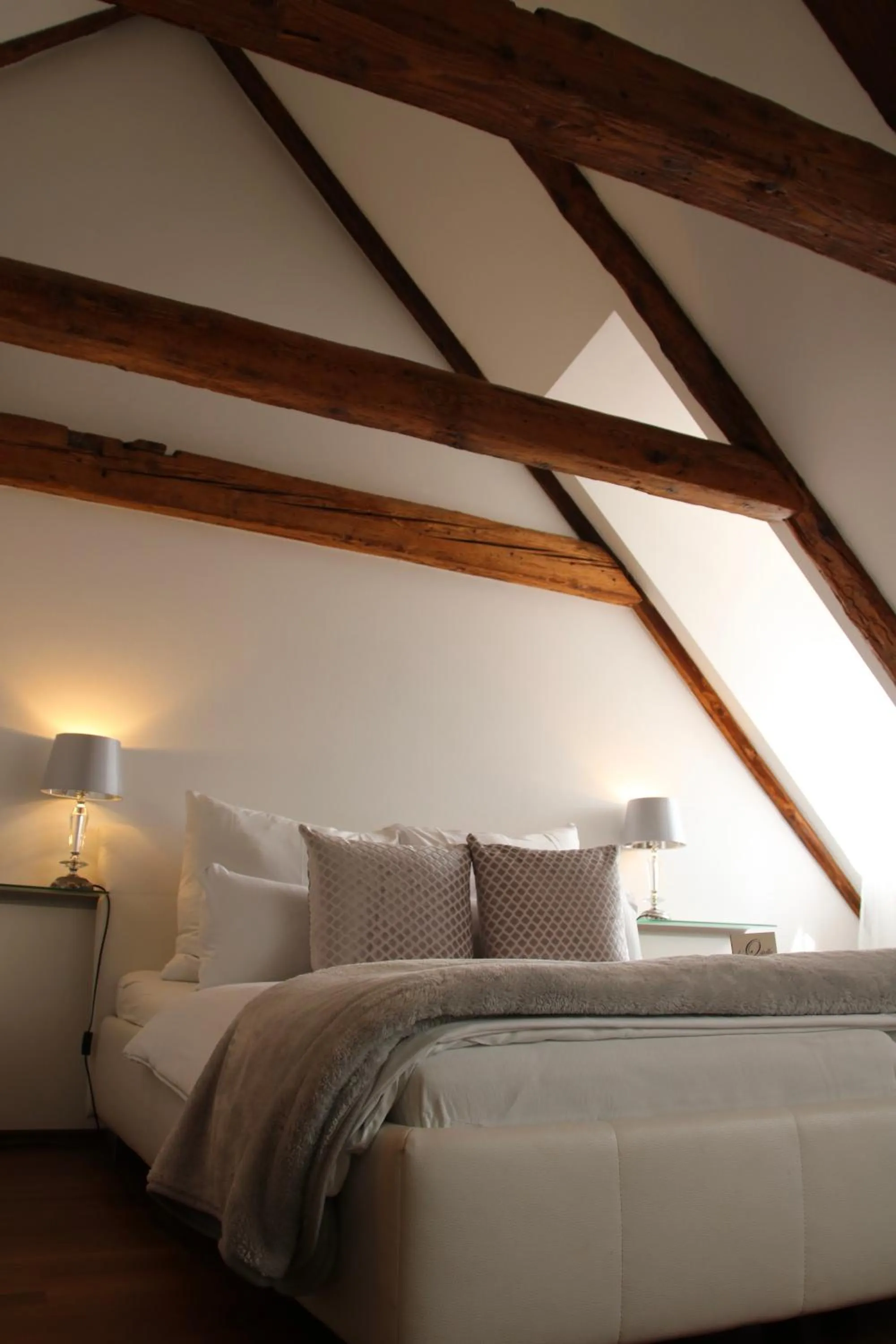 Bed in L'Ostello Altstadthotel