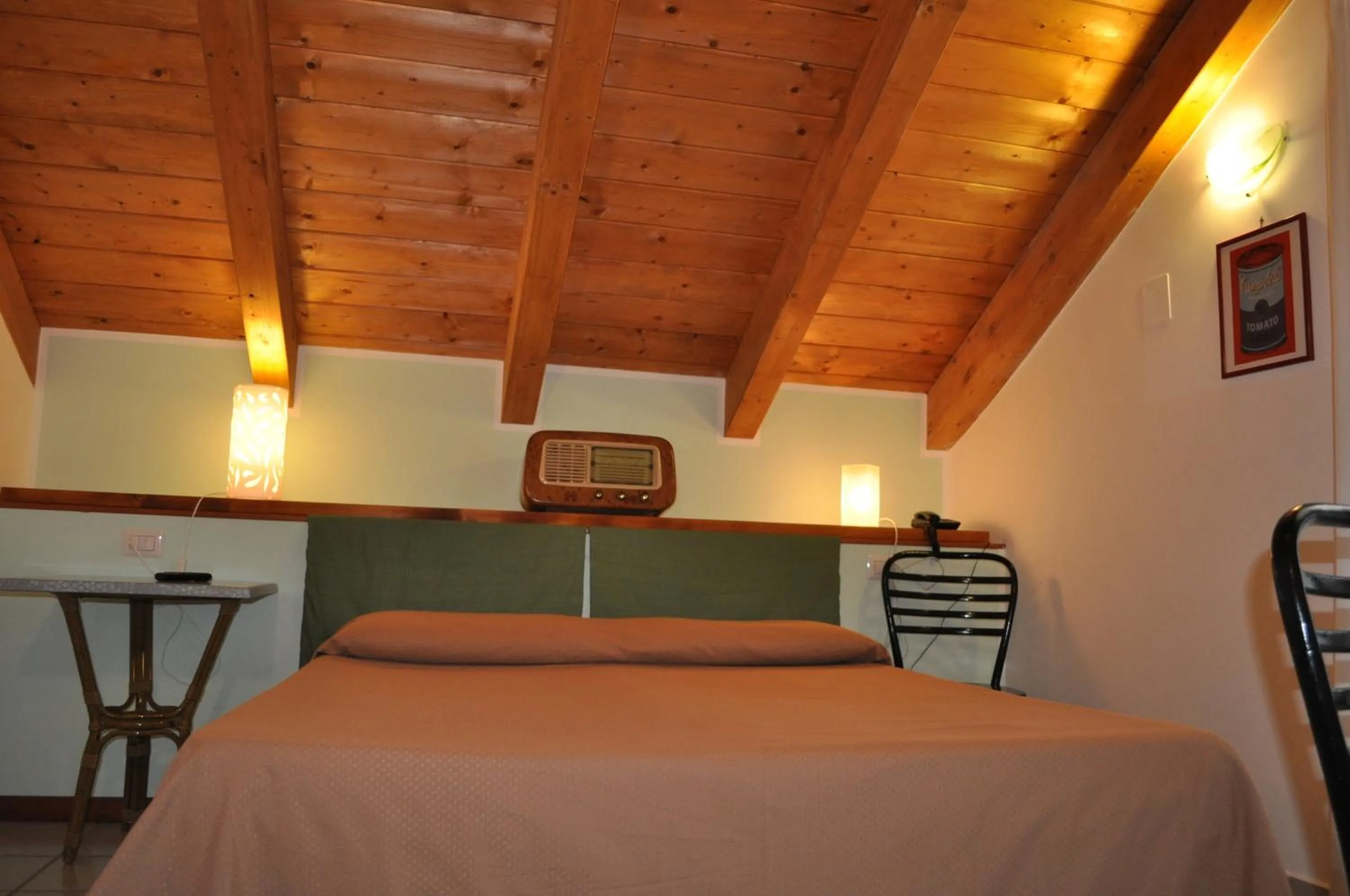 Bedroom, Bed in Nido Verde
