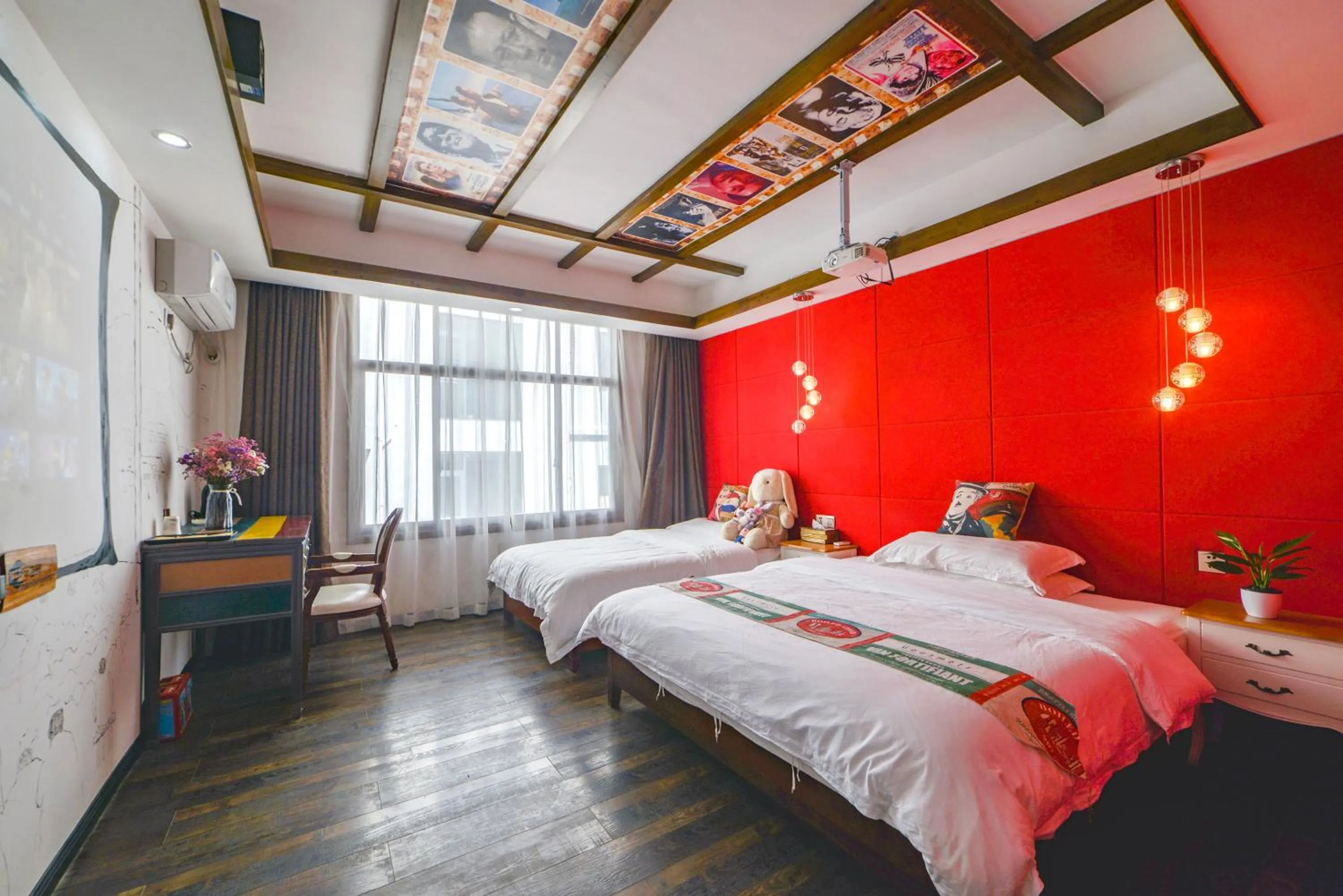 Bed in Zhangjiajie Nanfang Yinan Hotel