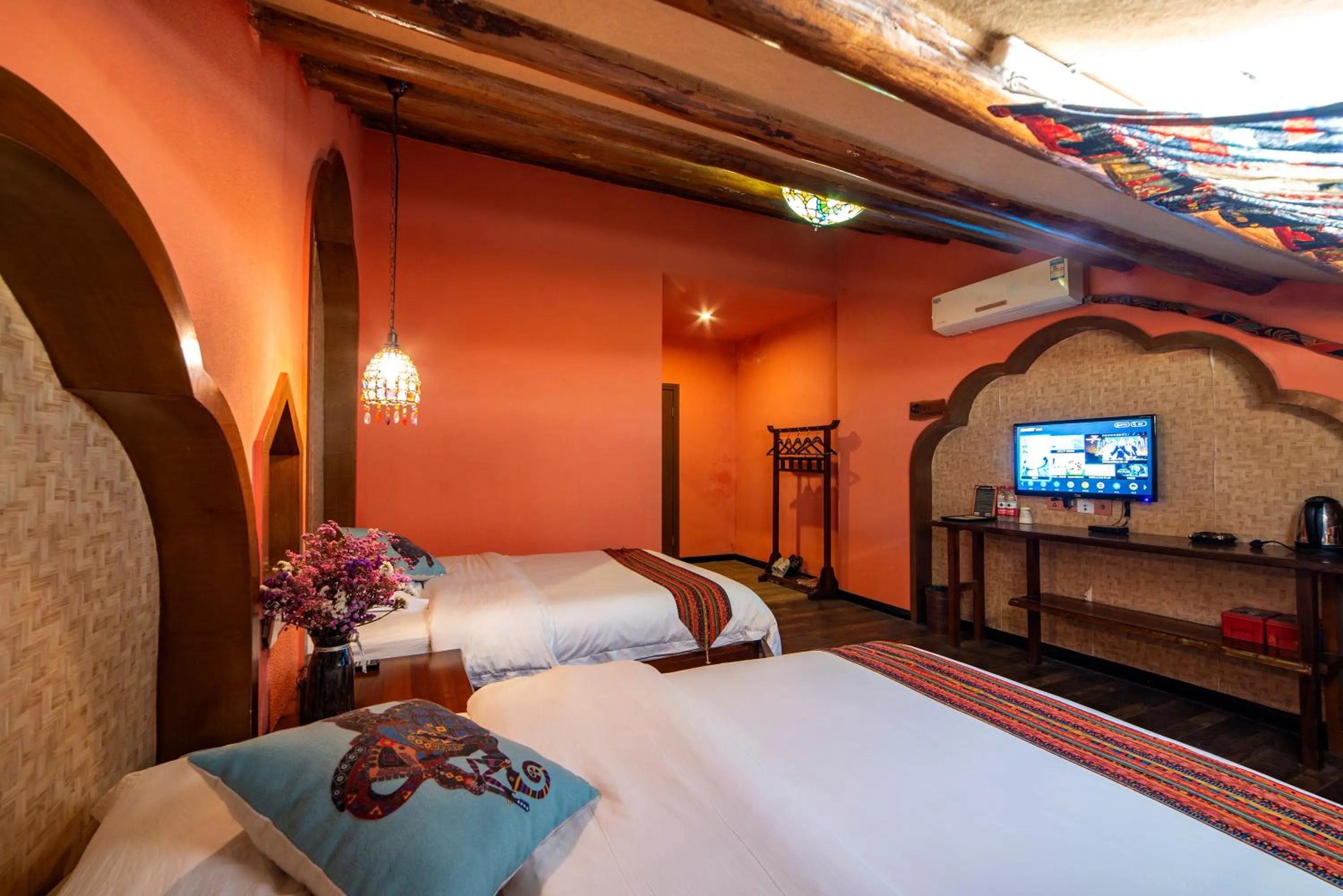 TV and multimedia, Bed in Zhangjiajie Nanfang Yinan Hotel