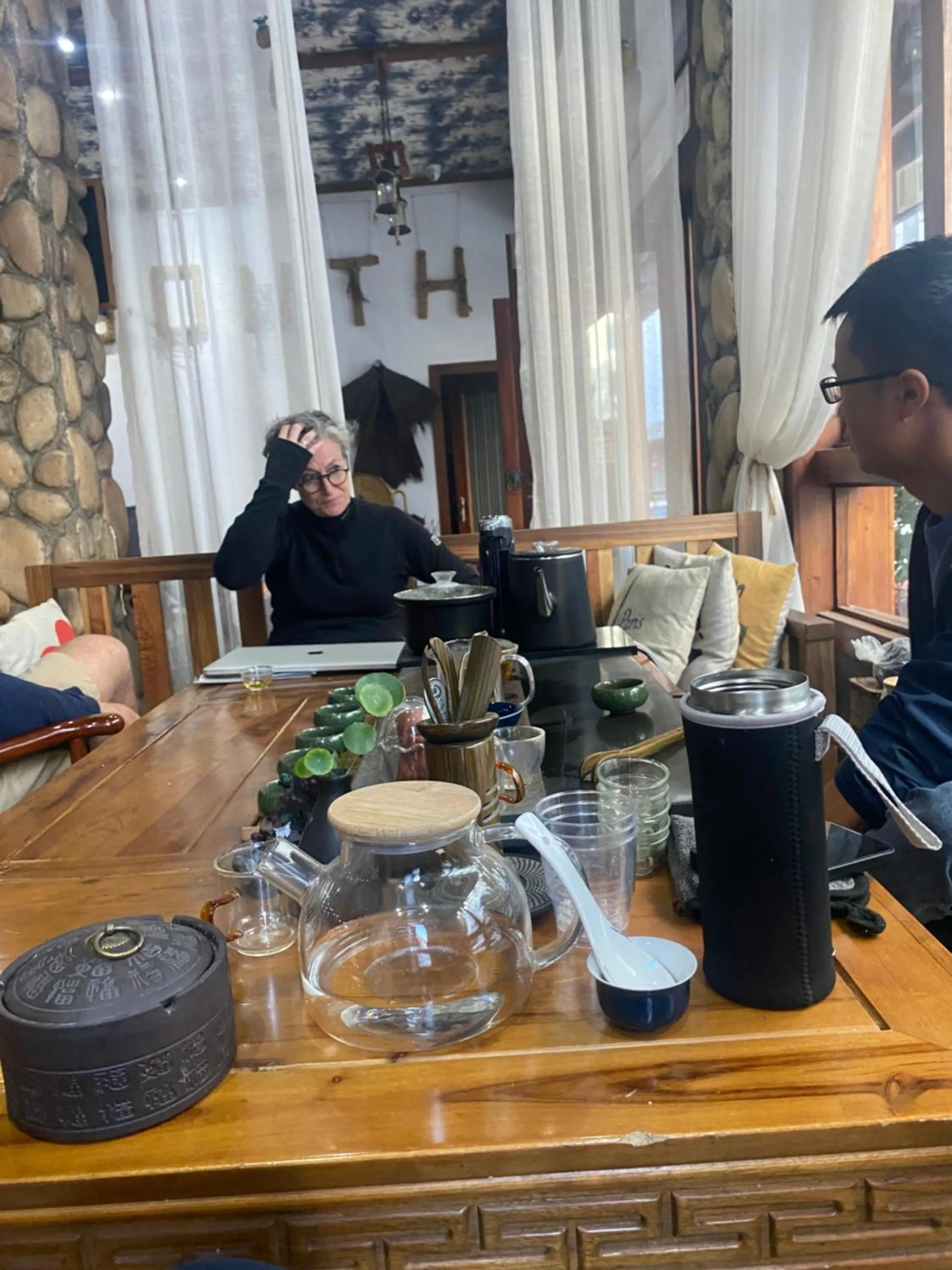 People in Zhangjiajie Nanfang Yinan Hotel