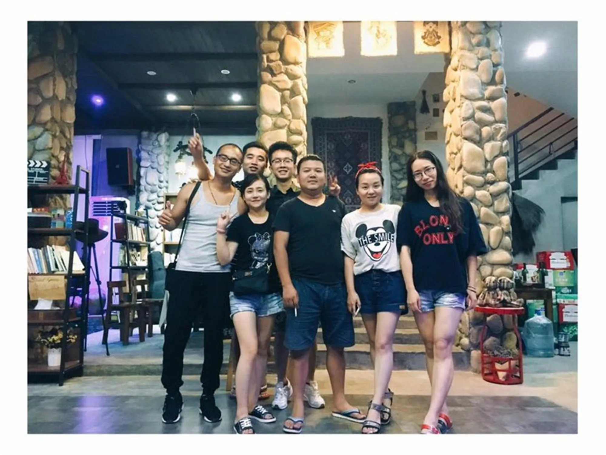 People in Zhangjiajie Nanfang Yinan Hotel