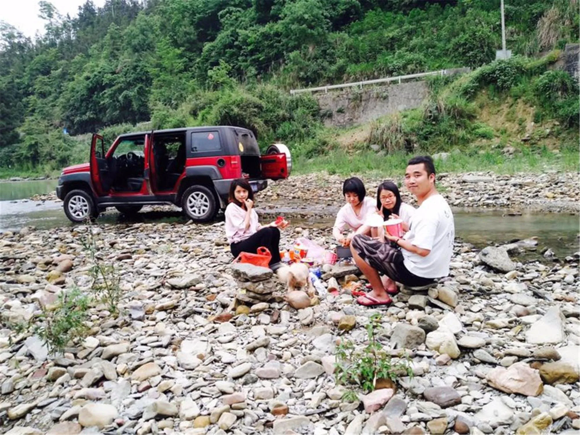 People in Zhangjiajie Nanfang Yinan Hotel