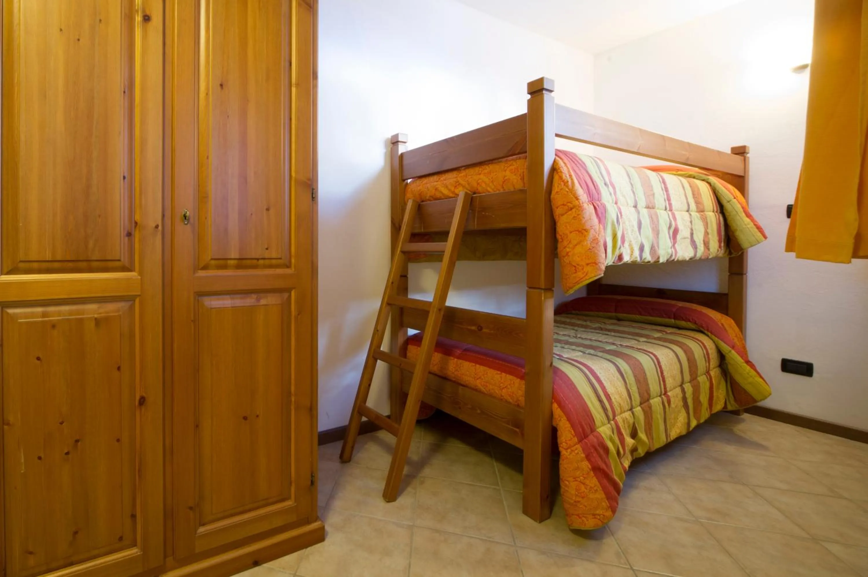 bunk bed, Bed in Chalet Della Guida