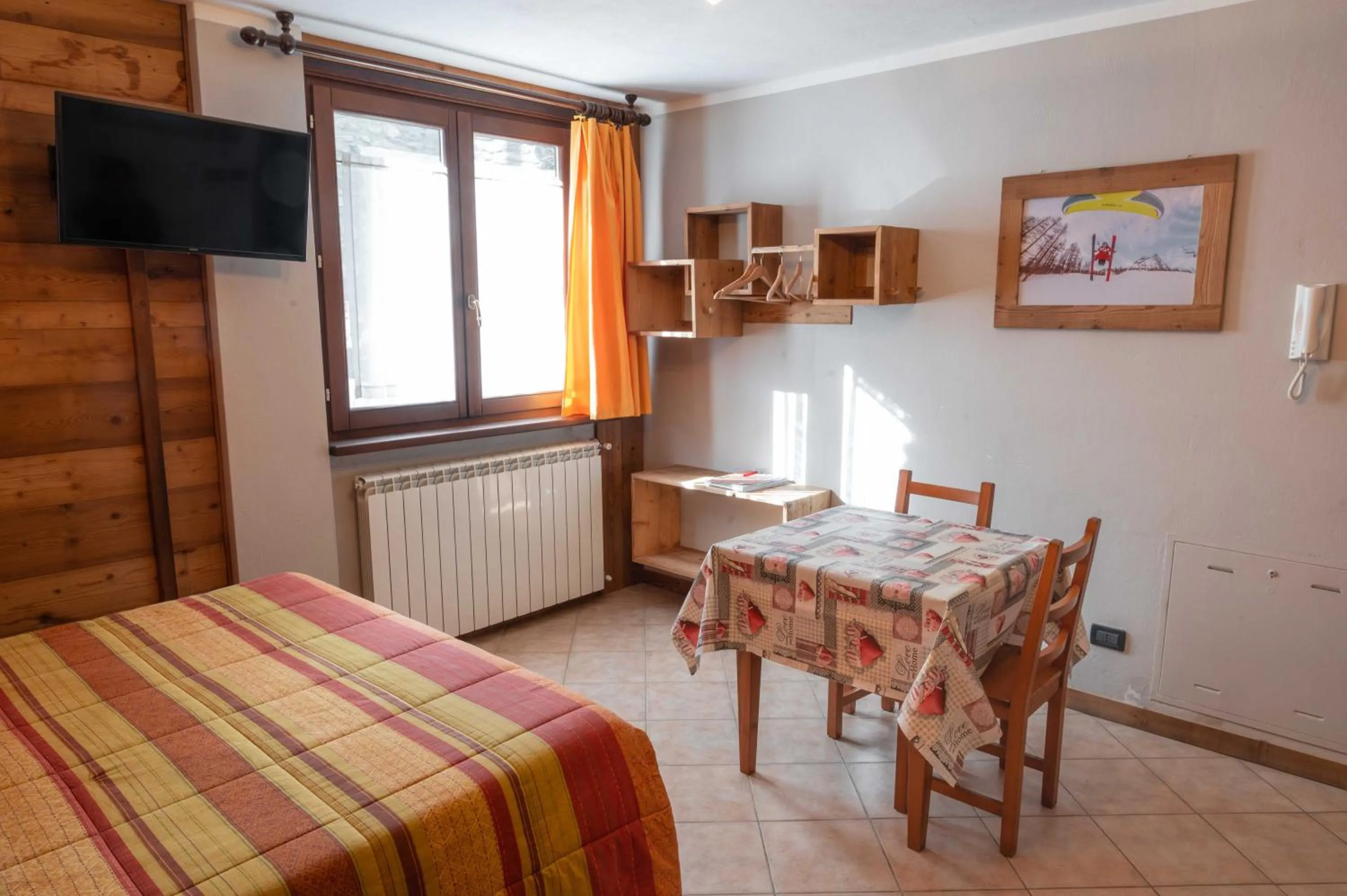 Bed in Chalet Della Guida