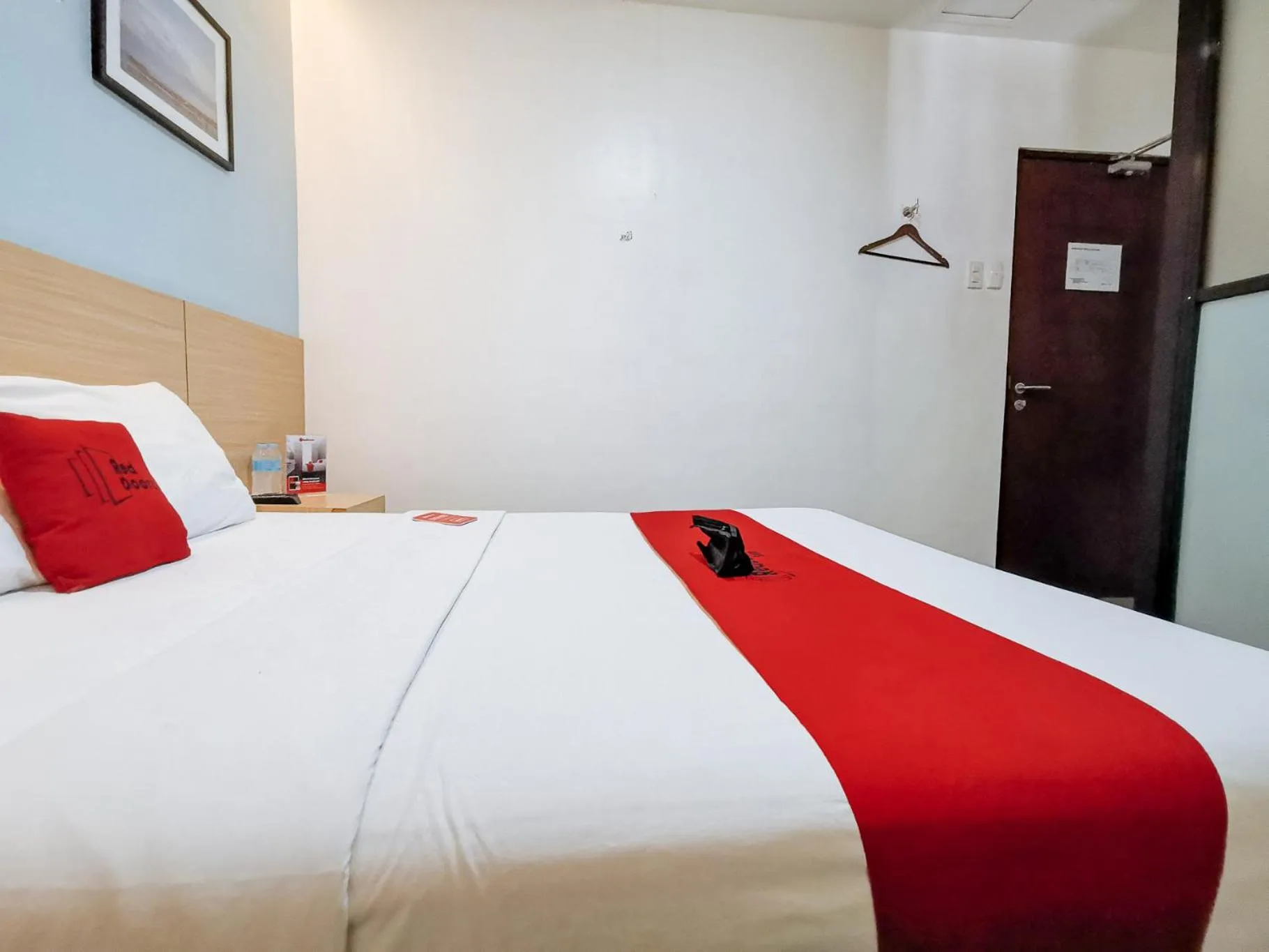 Bedroom, Bed in RedDoorz near Trade School Gensan