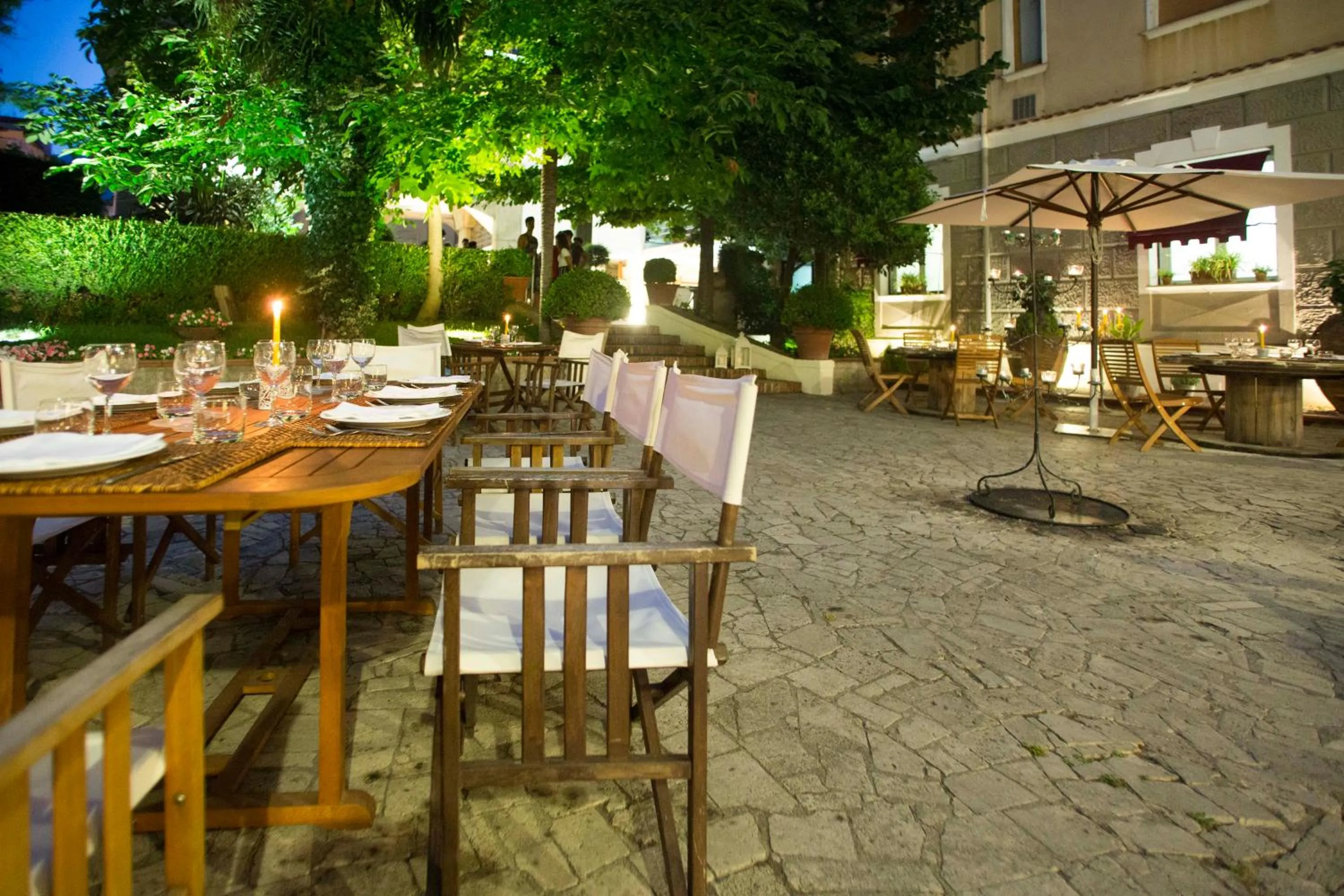 Patio in Hotel Victoria Maiorino