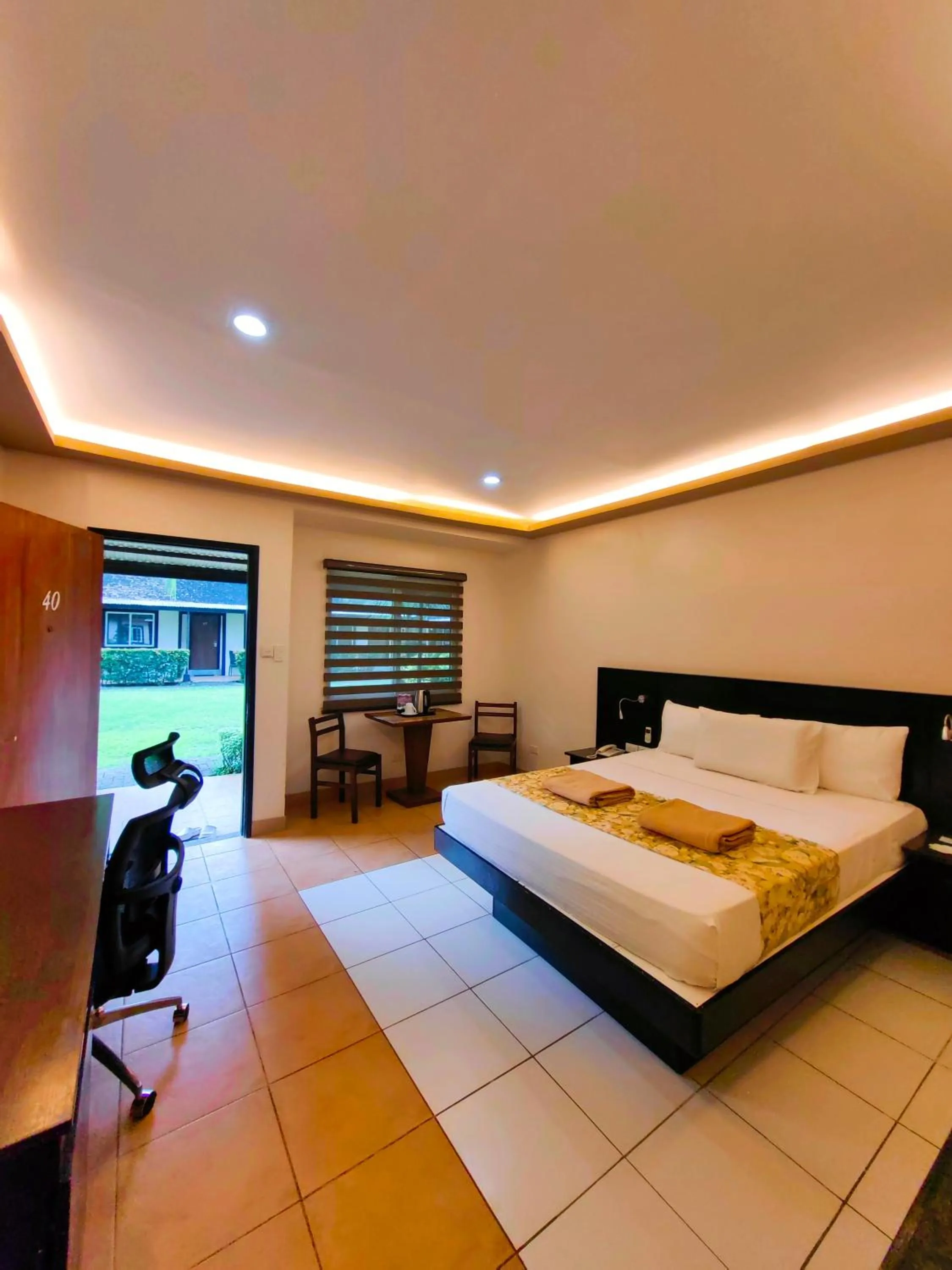 Superior Double Room in Batangas Country Club