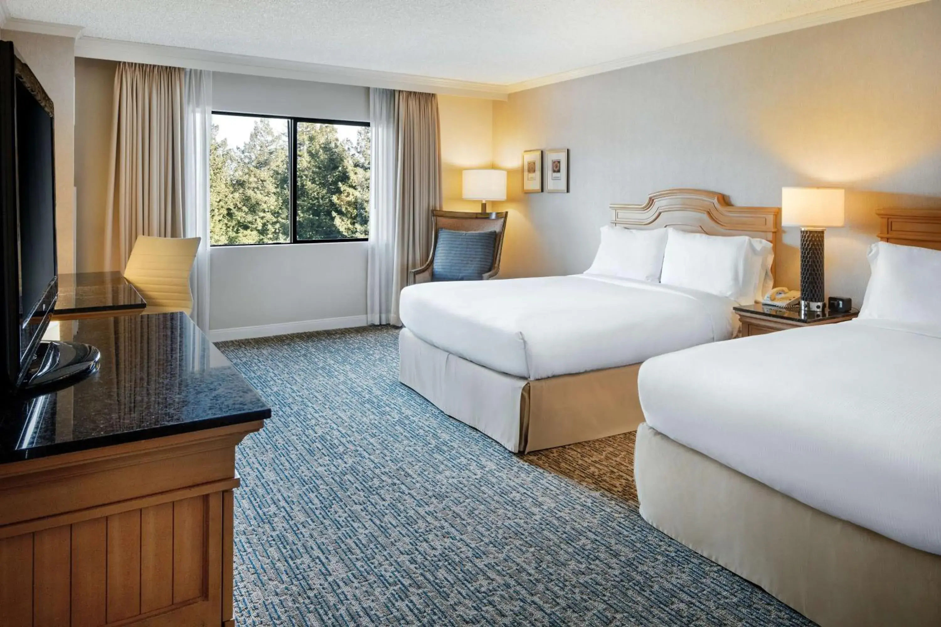 2 QUEEN BEDS COURTYRD VIEW - single occupancy in DoubleTree by Hilton Sonoma Wine Country 2 QUEEN BEDS COURTYRD VIEW - single occupancy in DoubleTree by Hilton Sonoma Wine Country