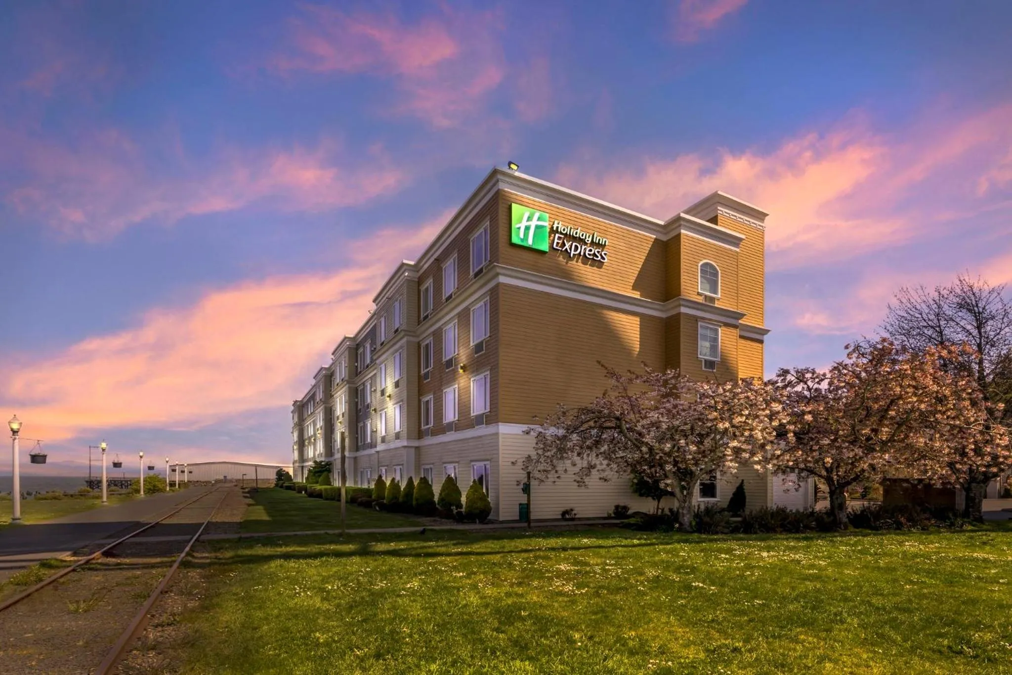 Property building in Holiday Inn Express Hotel & Suites Astoria by IHG