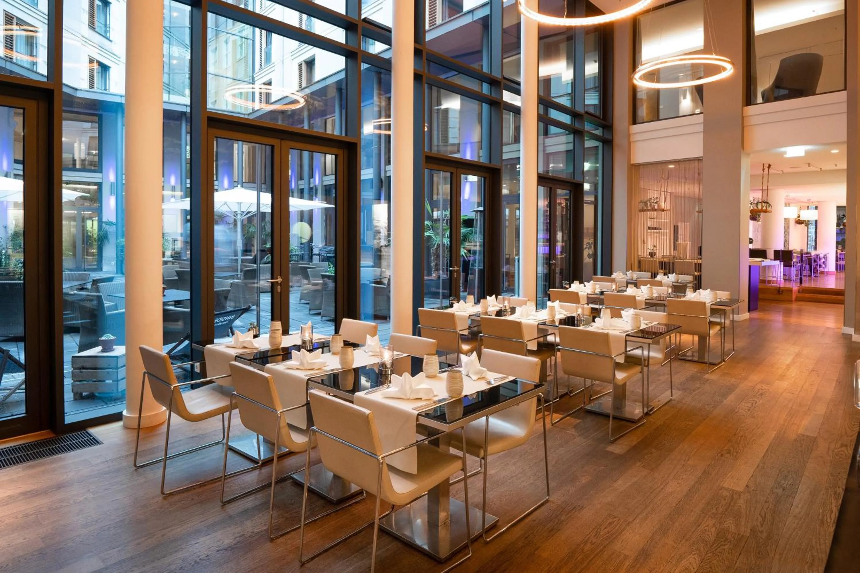 Restaurant/places to eat in INNSiDE by Meliá Dresden