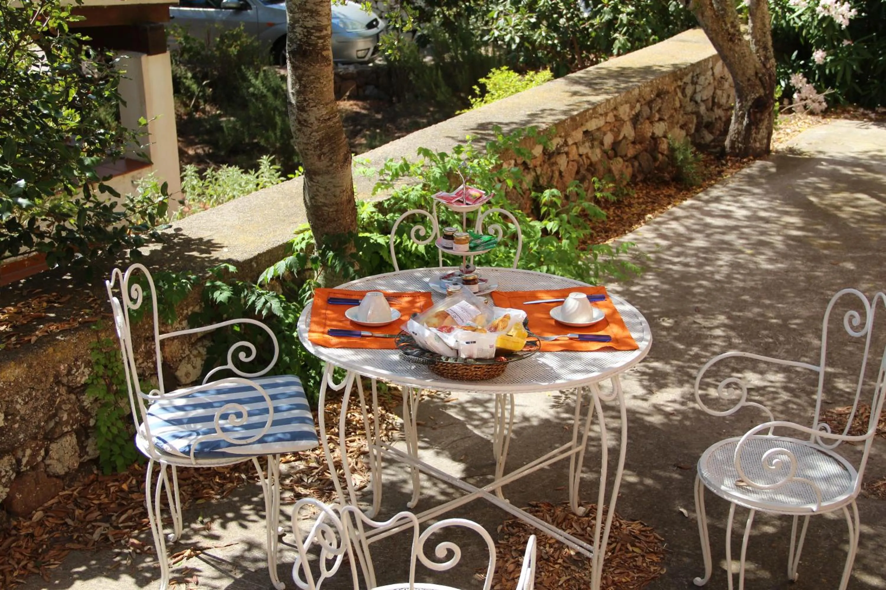 Continental breakfast in Le 25 Tartarughe