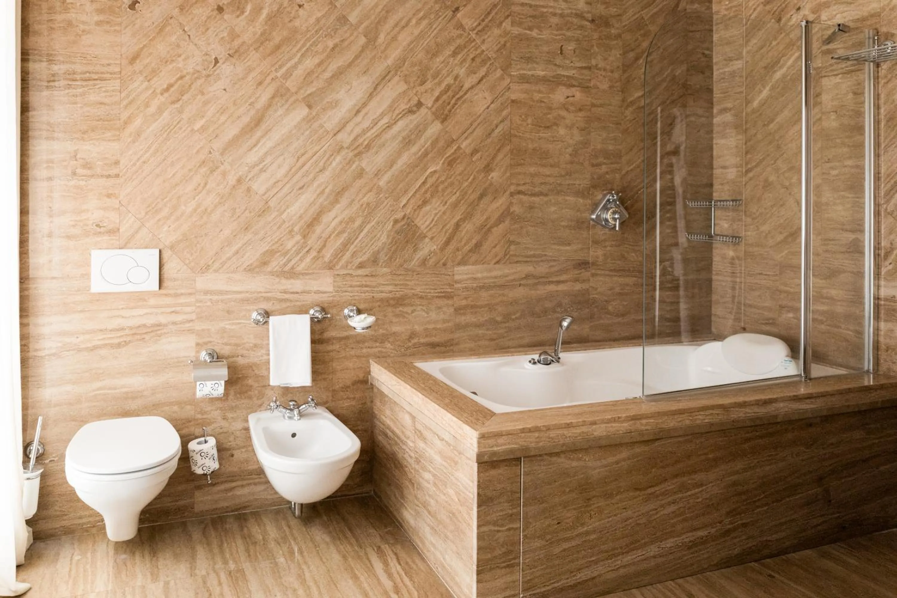 Shower in Villa Ersilia