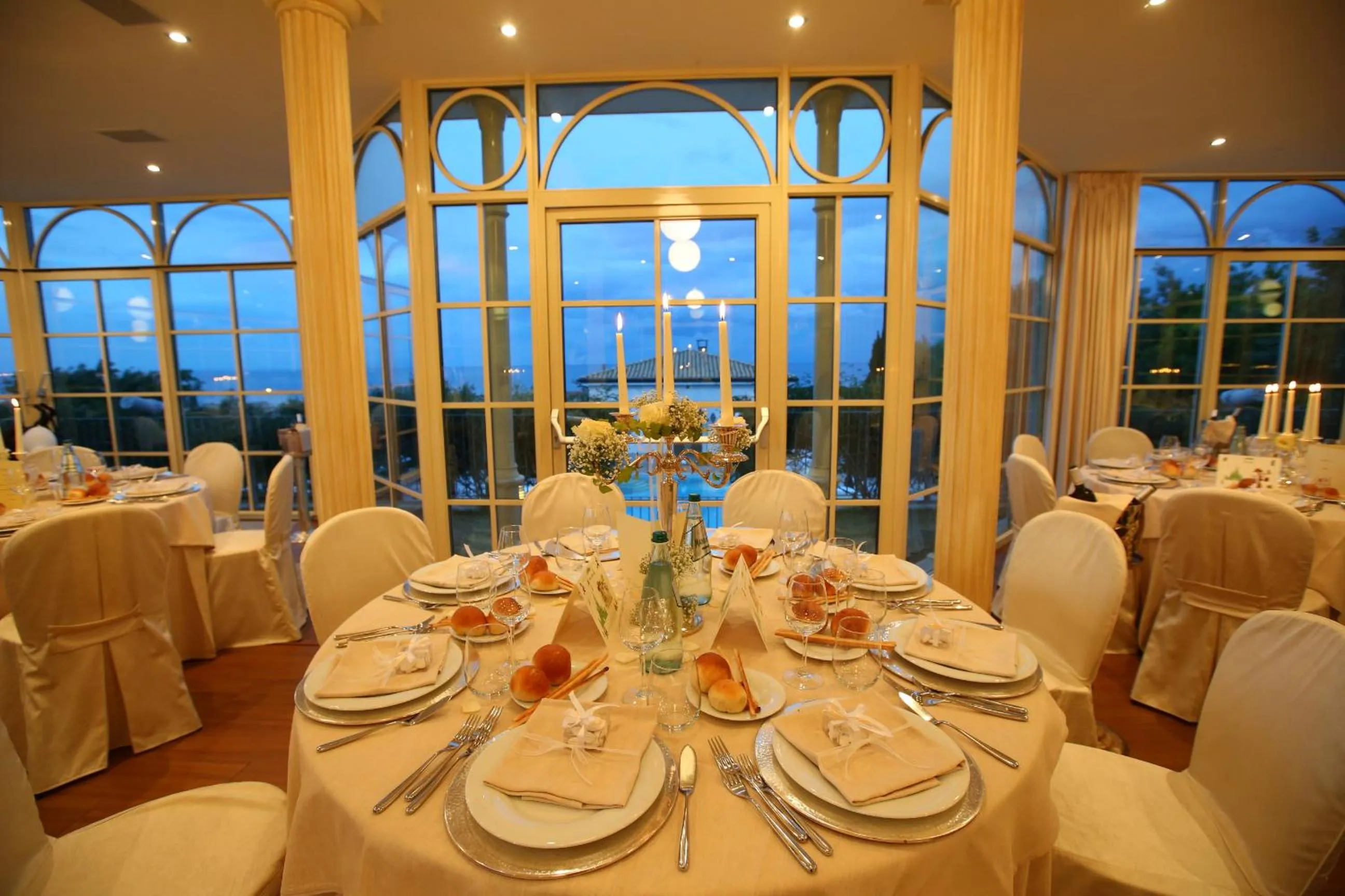 Restaurant/places to eat in Villa Ersilia