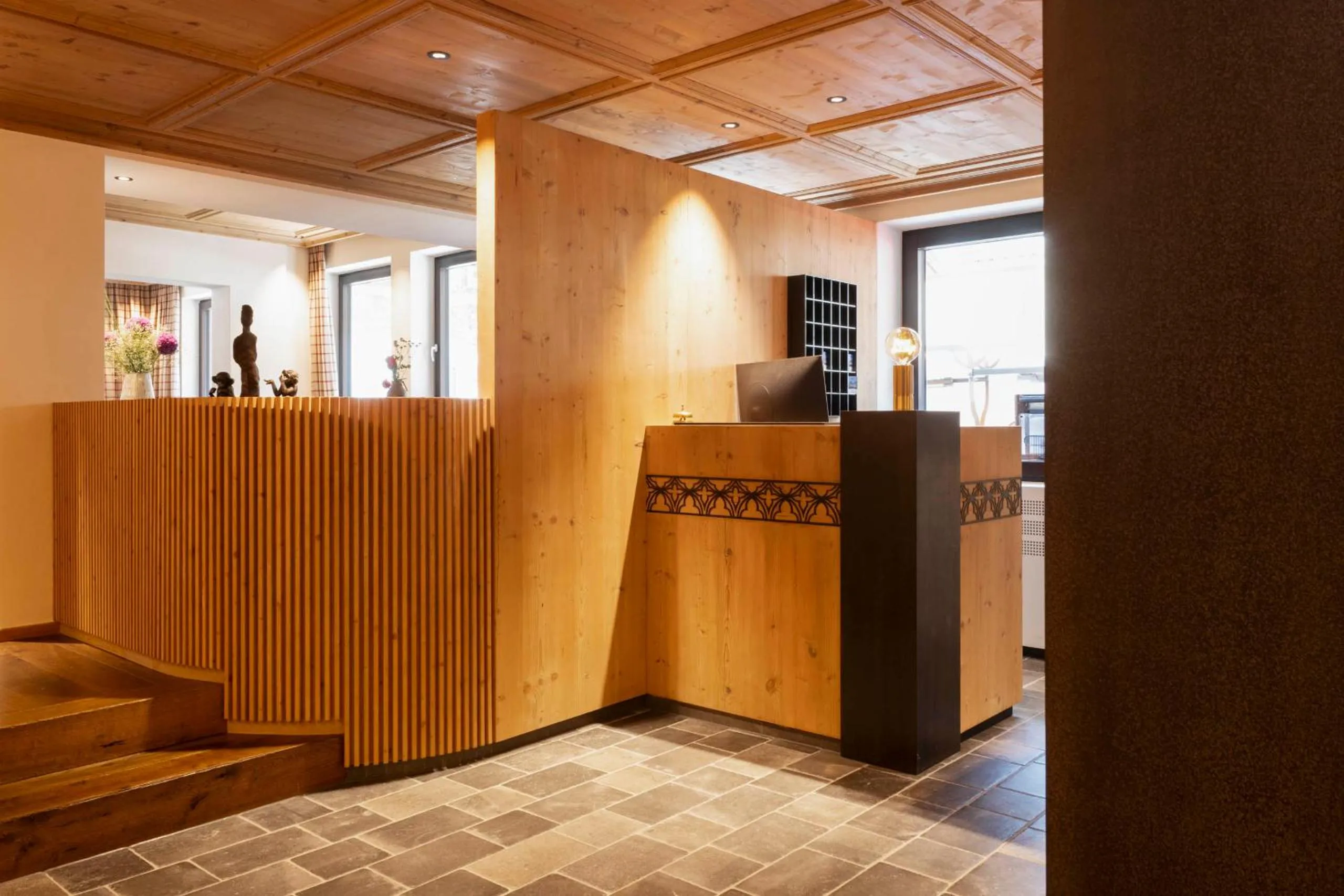 Restaurant/places to eat in Hotel Sandhof