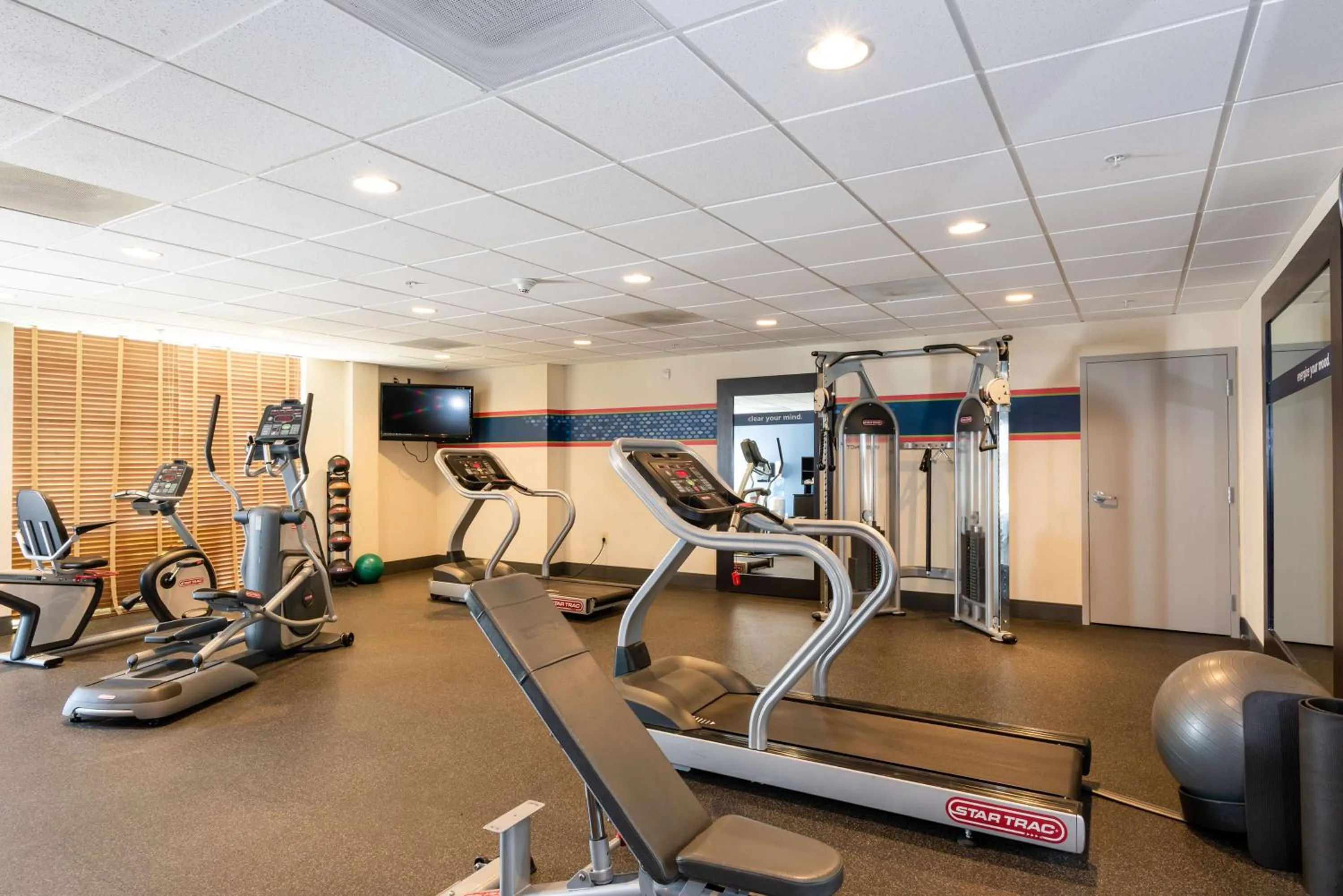 Fitness centre/facilities in Hampton Inn & Suites Pittsburg