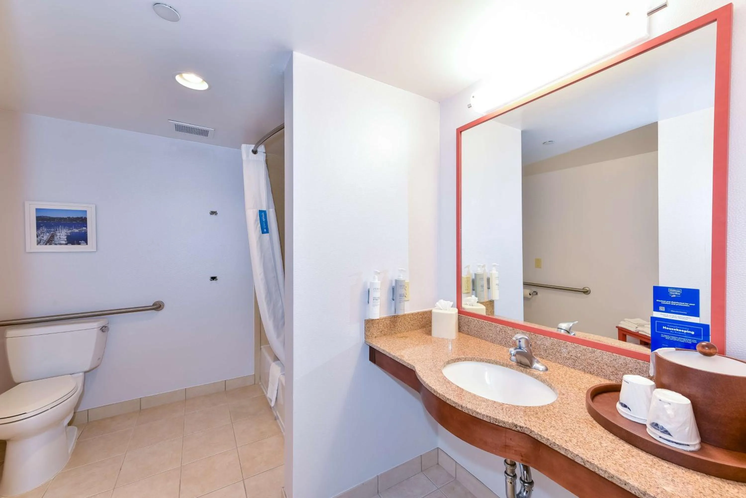 Bathroom in Hampton Inn & Suites Pittsburg