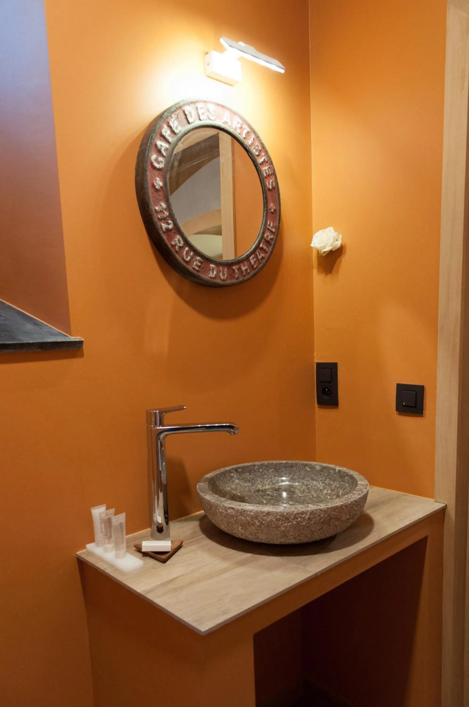 Bathroom in River Lodge Hotel Insolite