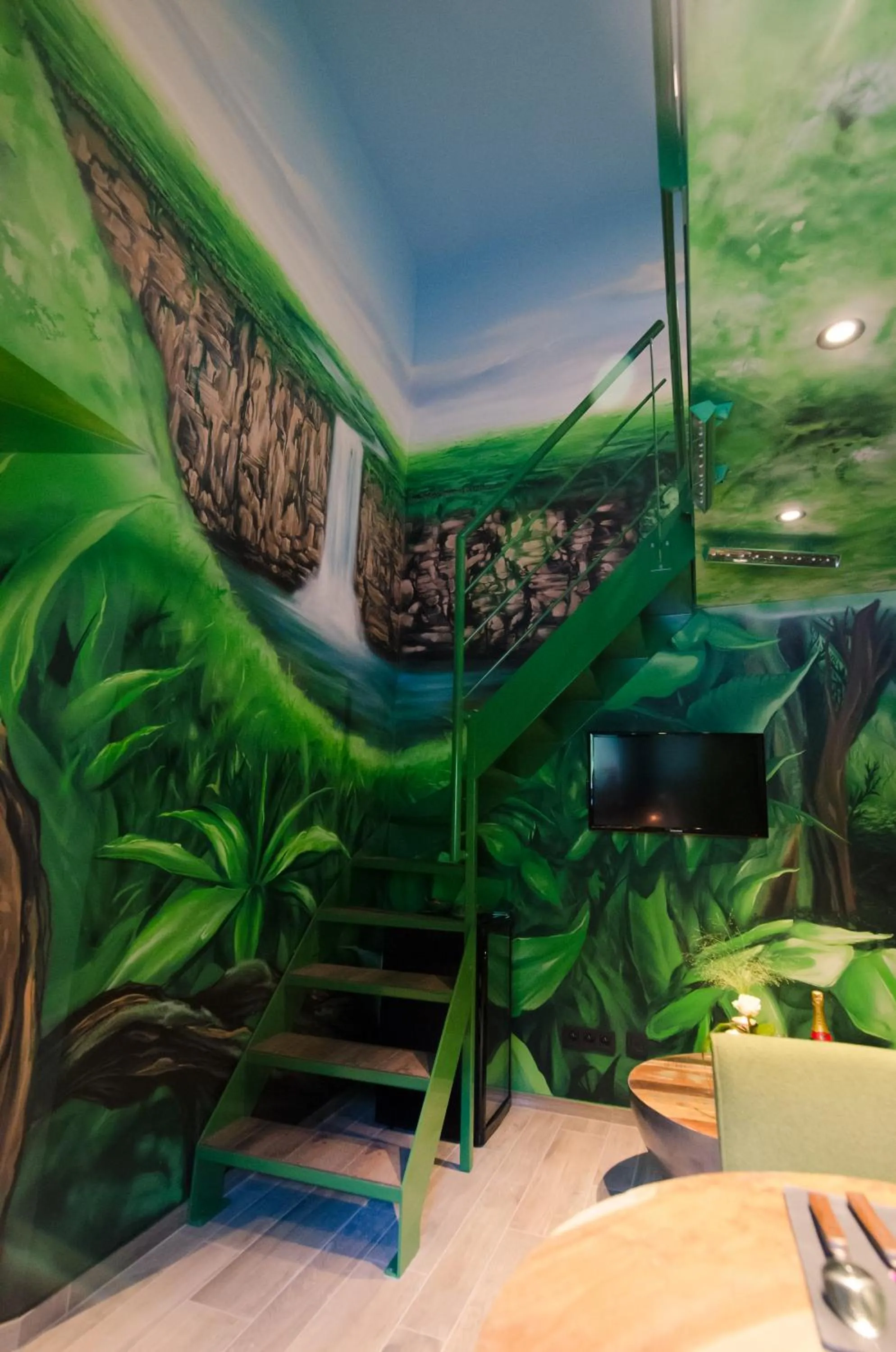 Decorative detail in River Lodge Hotel Insolite