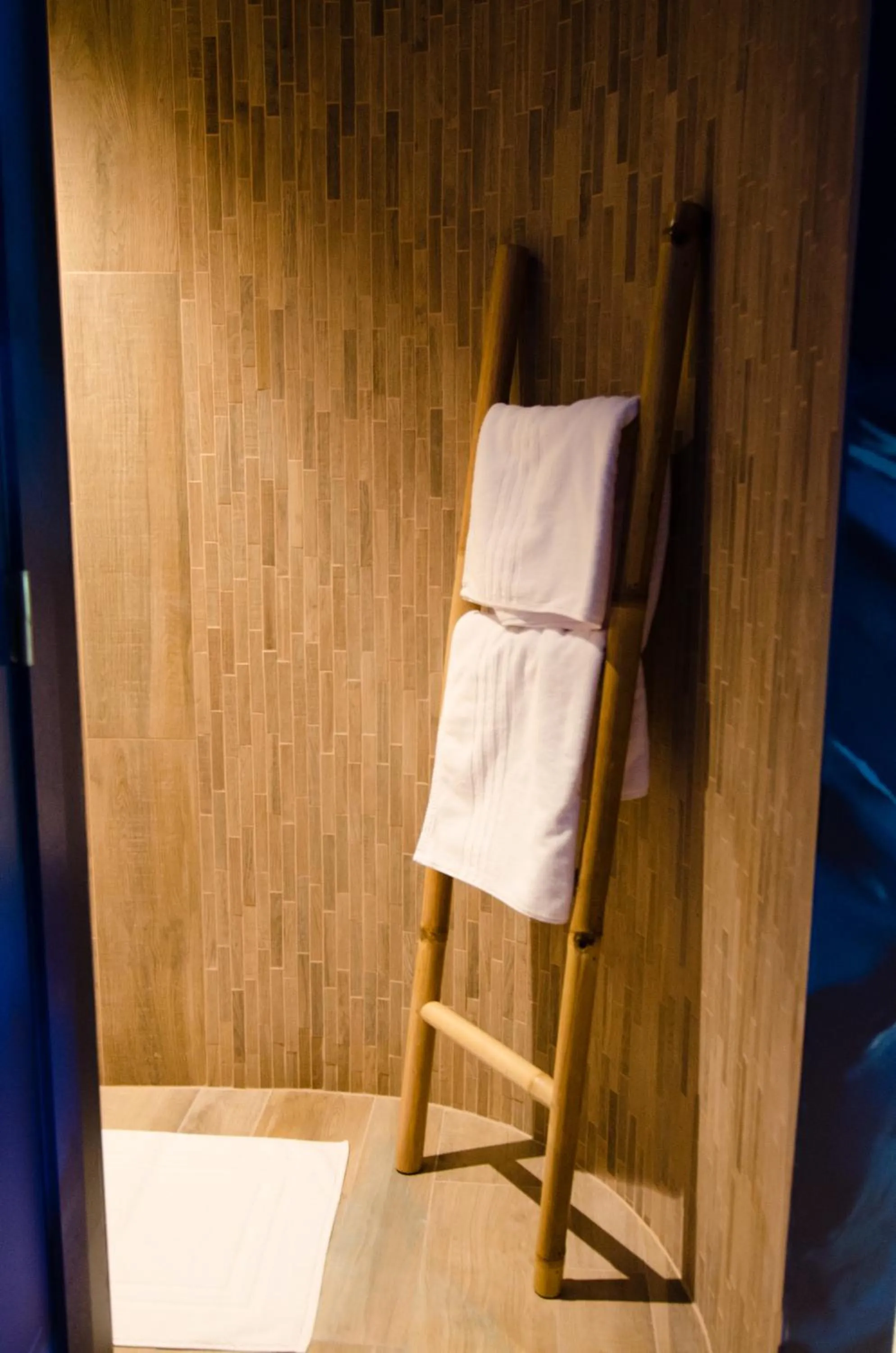 Bathroom in River Lodge Hotel Insolite