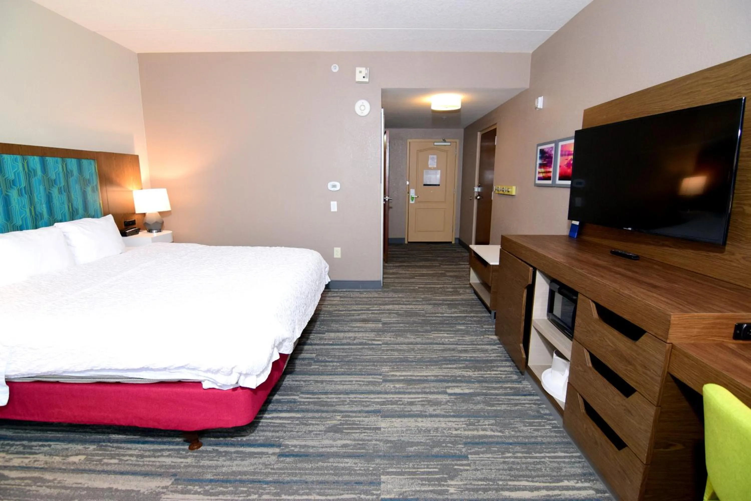 TV and multimedia, Bed in Hampton Inn Leesburg Tavares