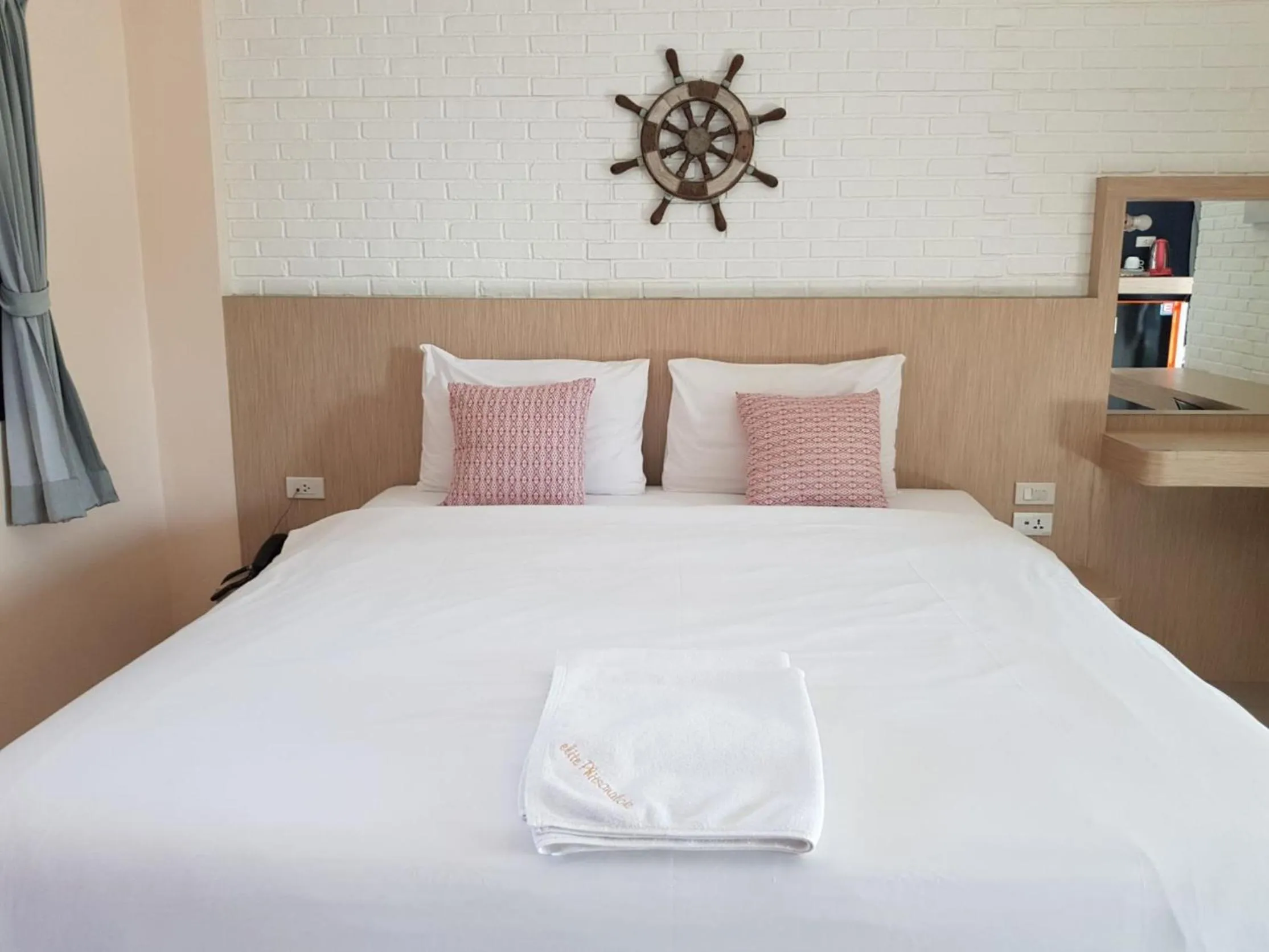 Bedroom, Bed in Elite Residence Phitsanulok SHA