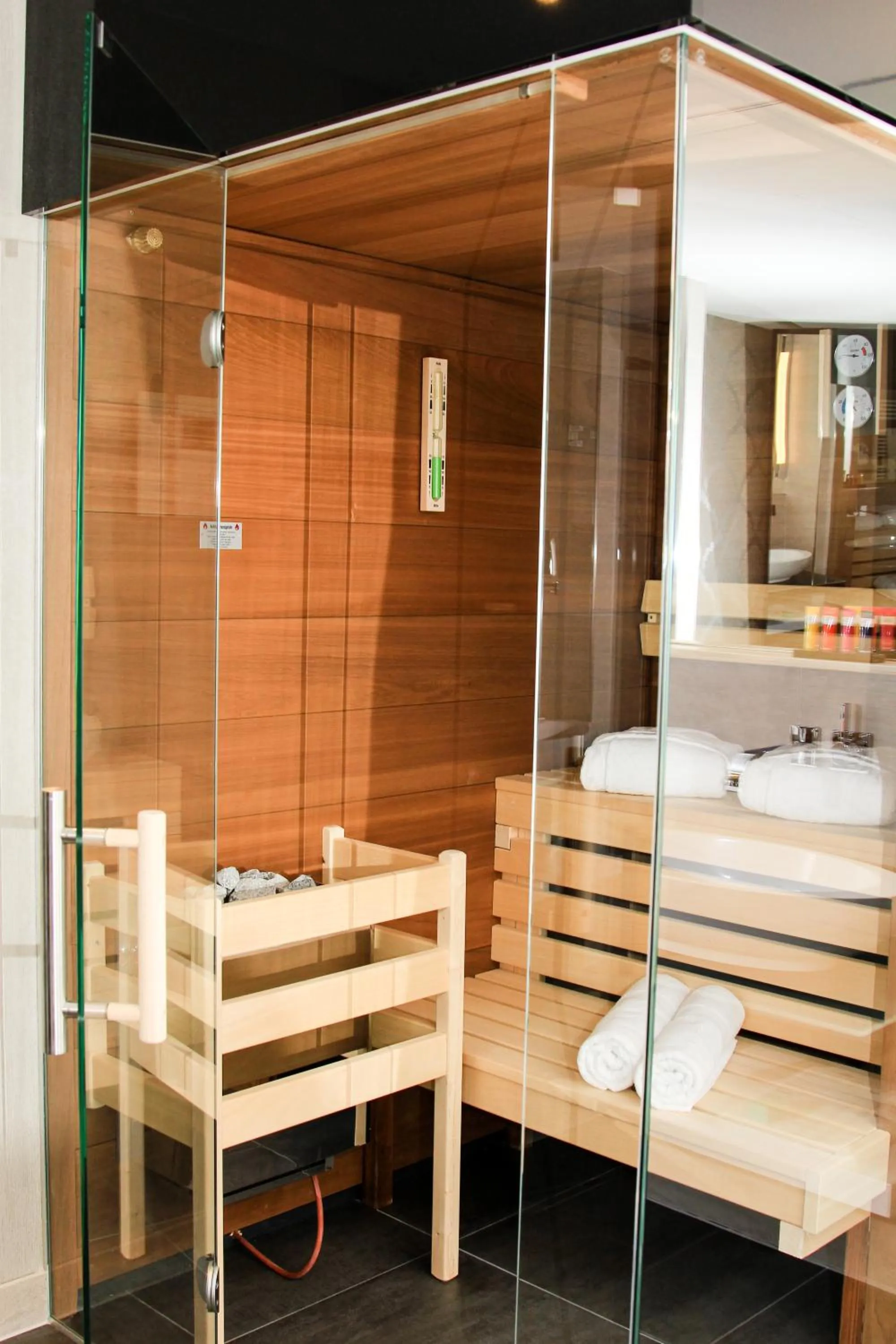 Other, Bed in Hotel Wemperhardt