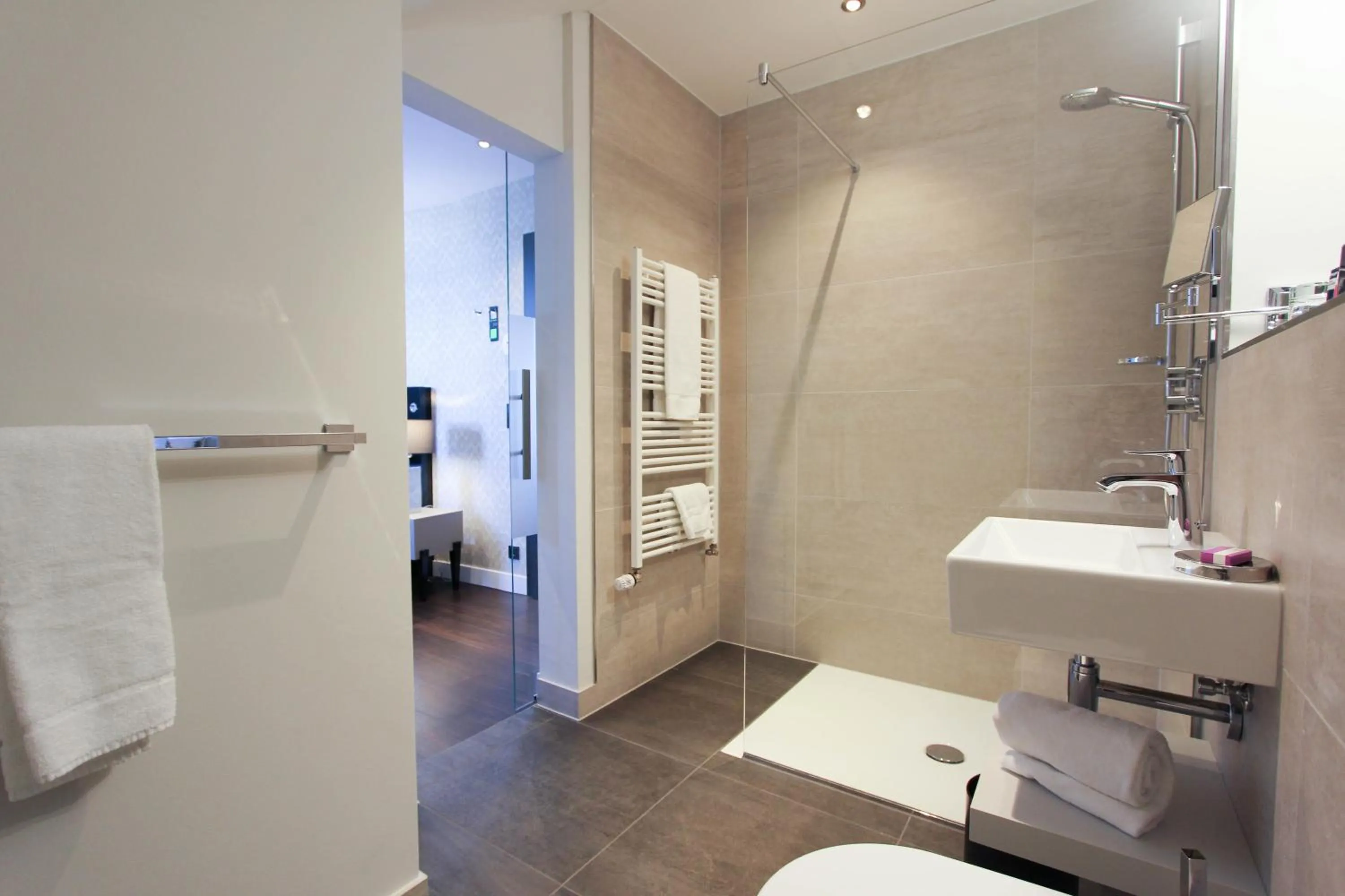 Bathroom in Hotel Wemperhardt