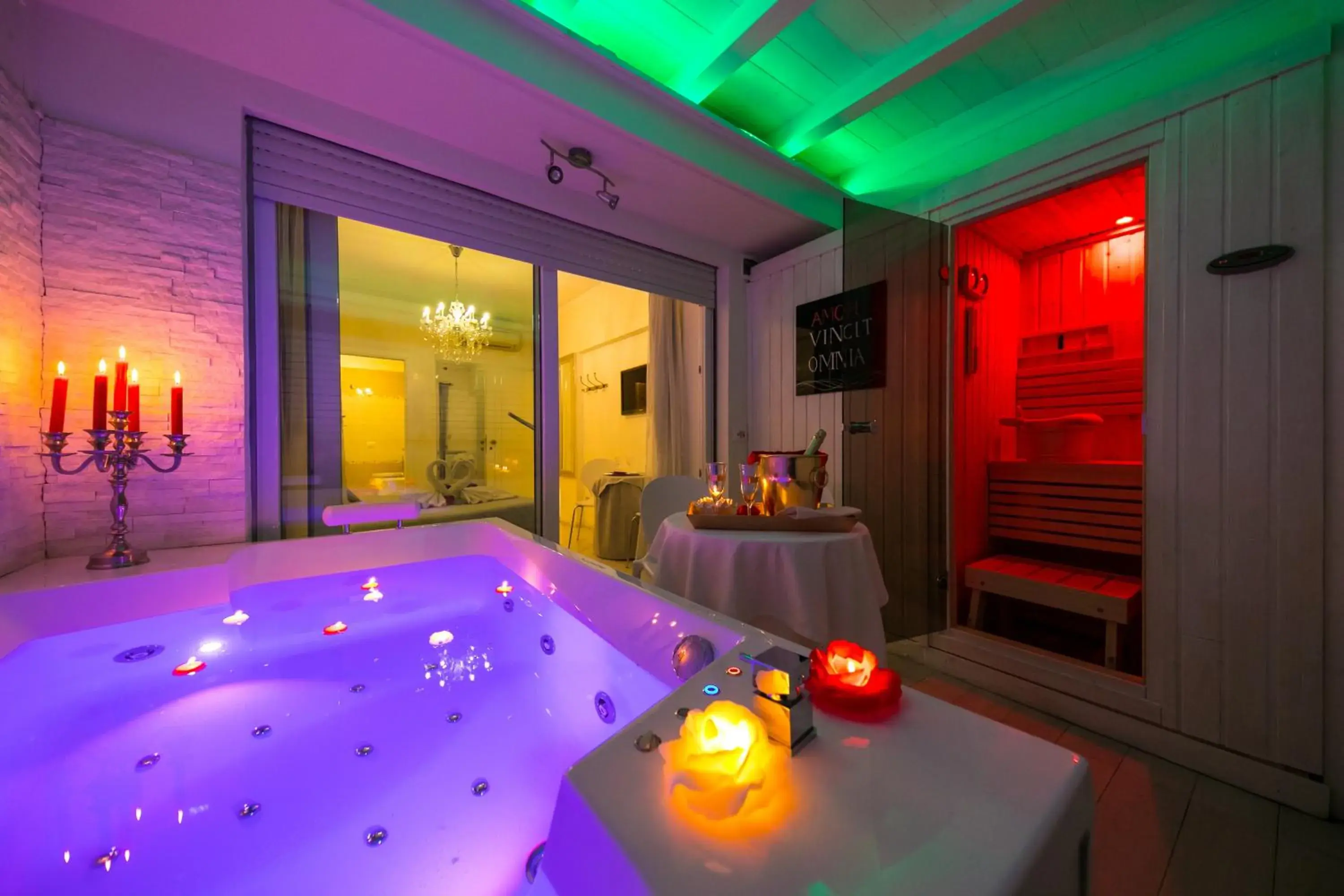 Suite with private Spa Bath and Sauna in Suites Roma Tiburtina Elegance Suite with private Spa Bath and Sauna in Suites Roma Tiburtina Elegance