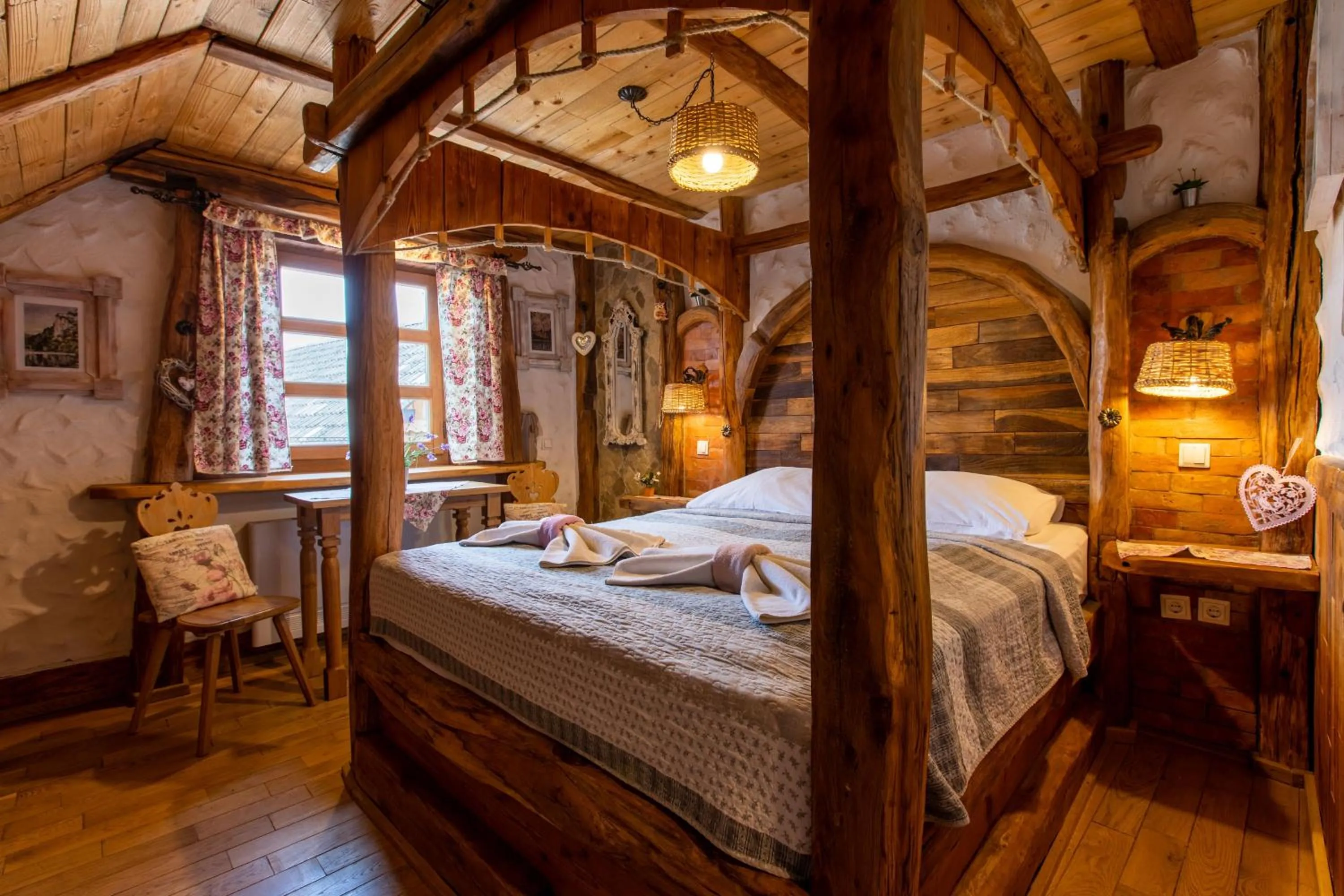 Bedroom, Bed in Old Bled House