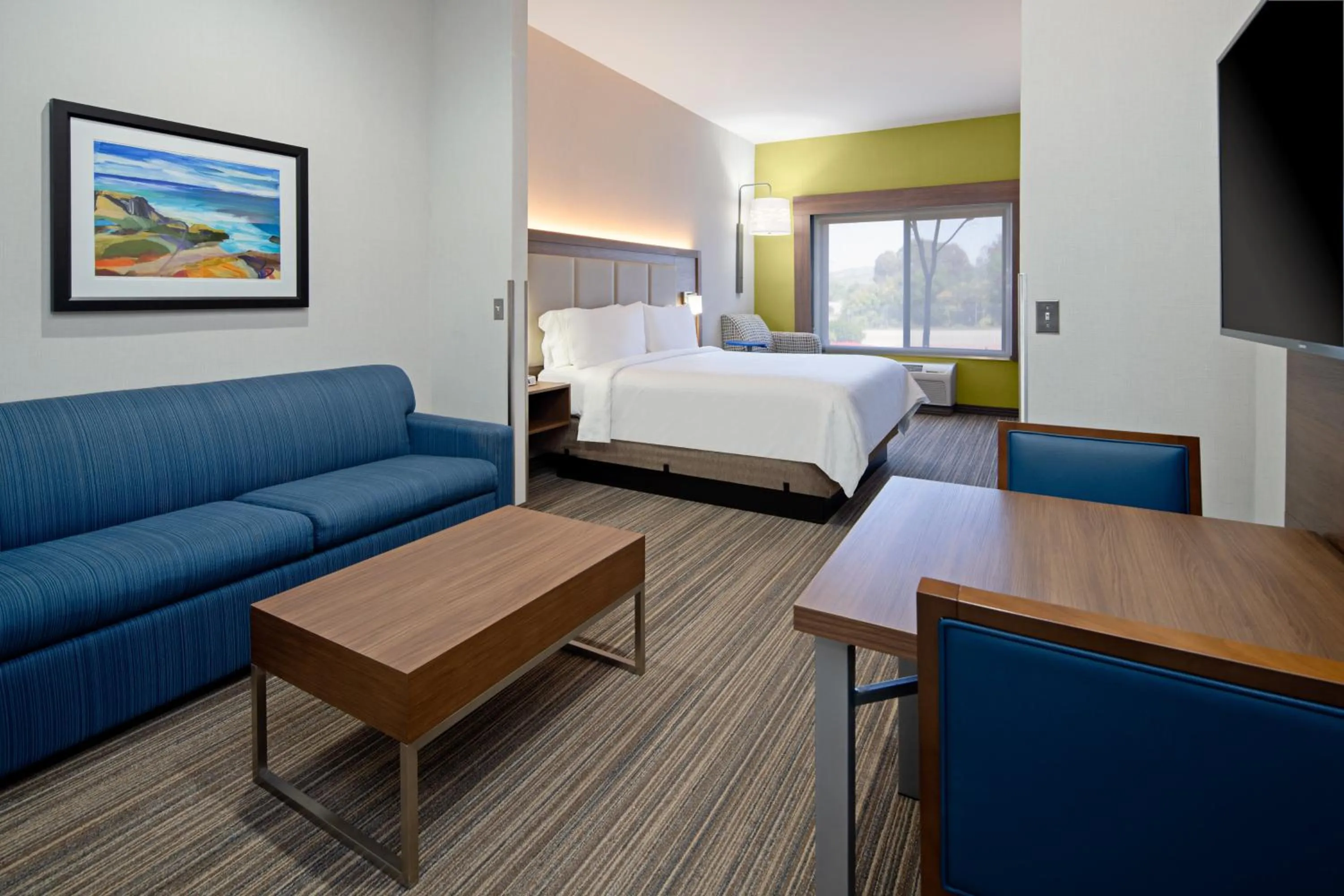 Bedroom, Bed in Holiday Inn Express Hotel & Suites Atascadero by IHG