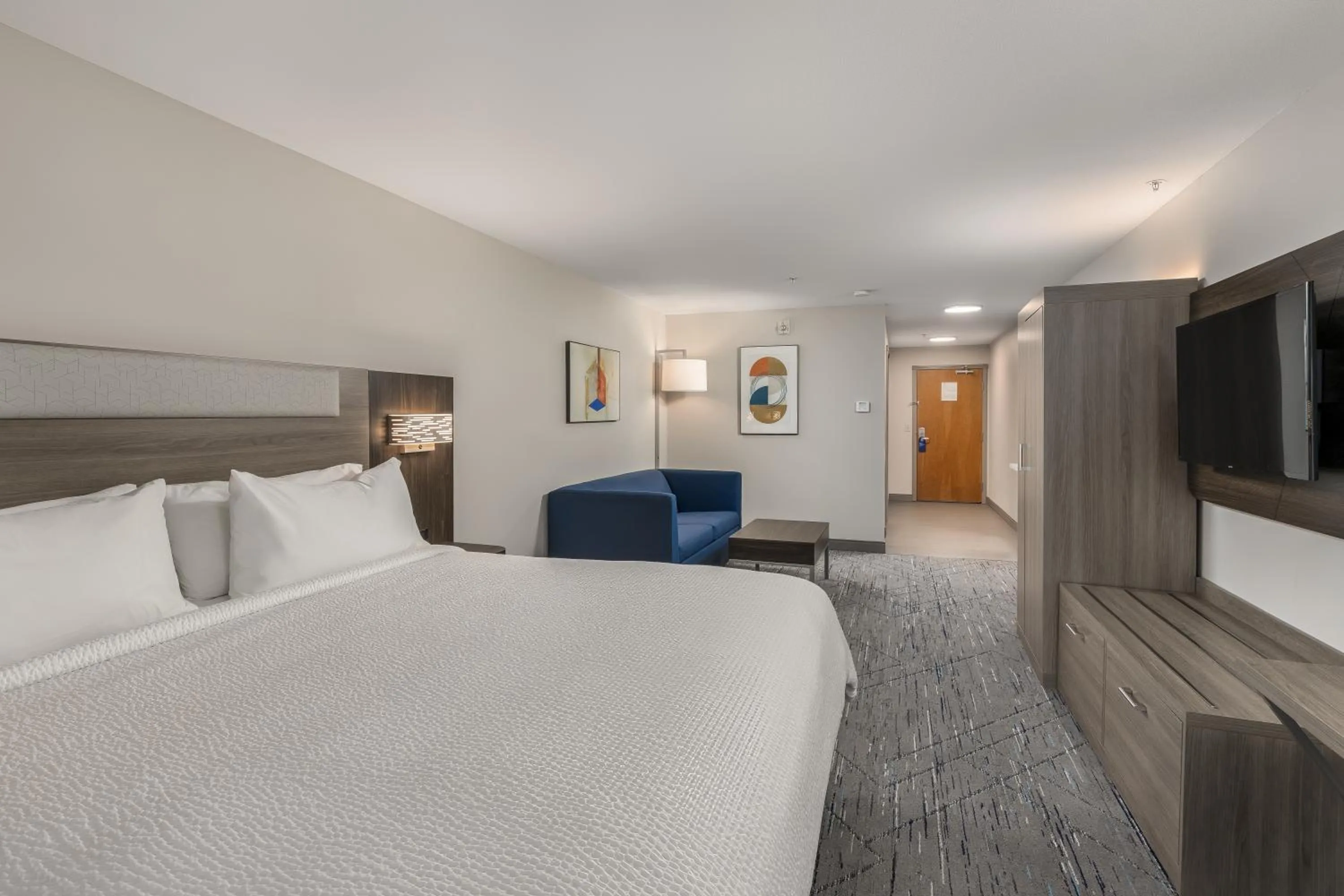 Bedroom, Bed in Holiday Inn Express Hotel & Suites Vancouver Mall-Portland Area by IHG