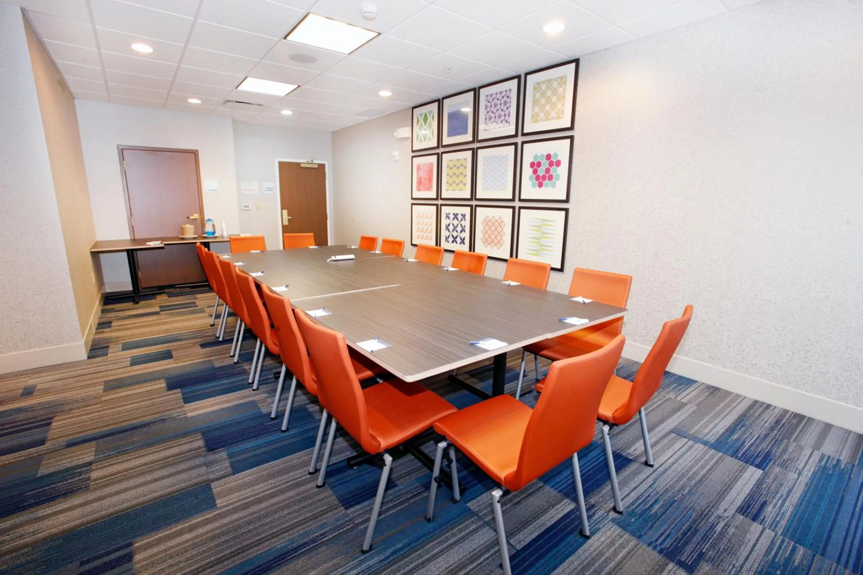 Meeting/conference room in Holiday Inn Express & Suites Bethlehem Arpt-Allentown Area