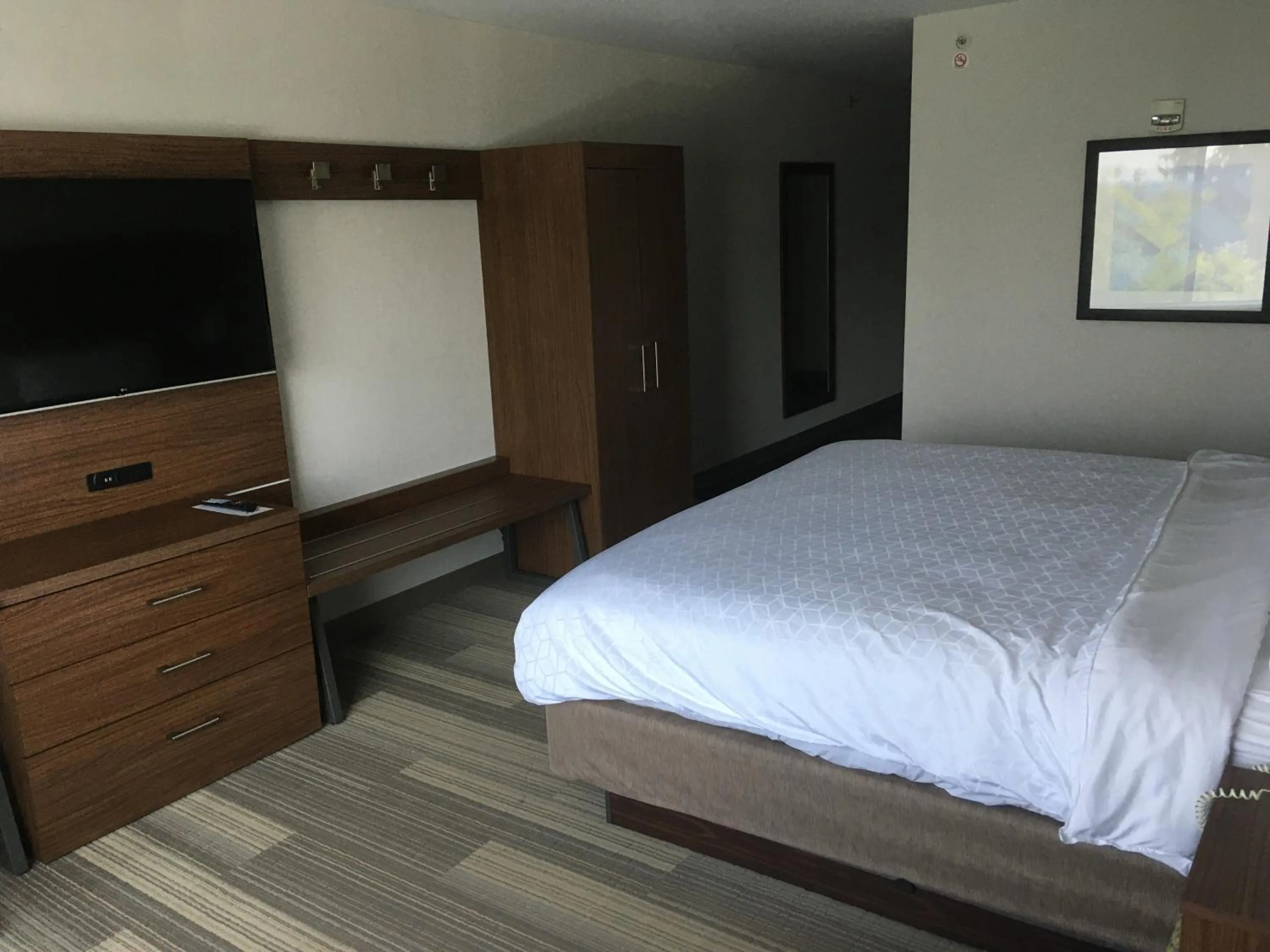 Bedroom, Bed in Holiday Inn Express & Suites Bethlehem Arpt-Allentown Area