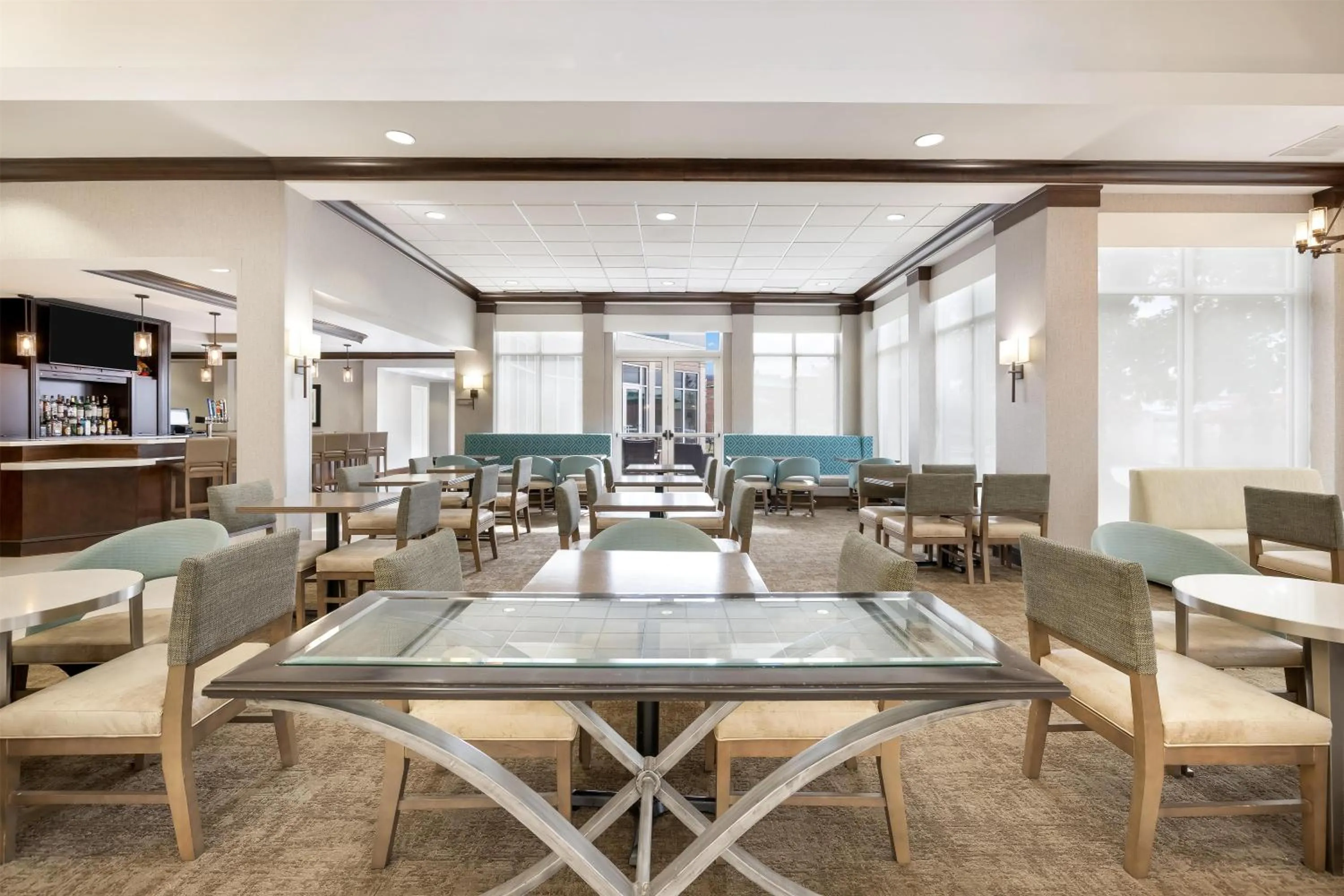Restaurant/places to eat in Hilton Garden Inn Dulles North