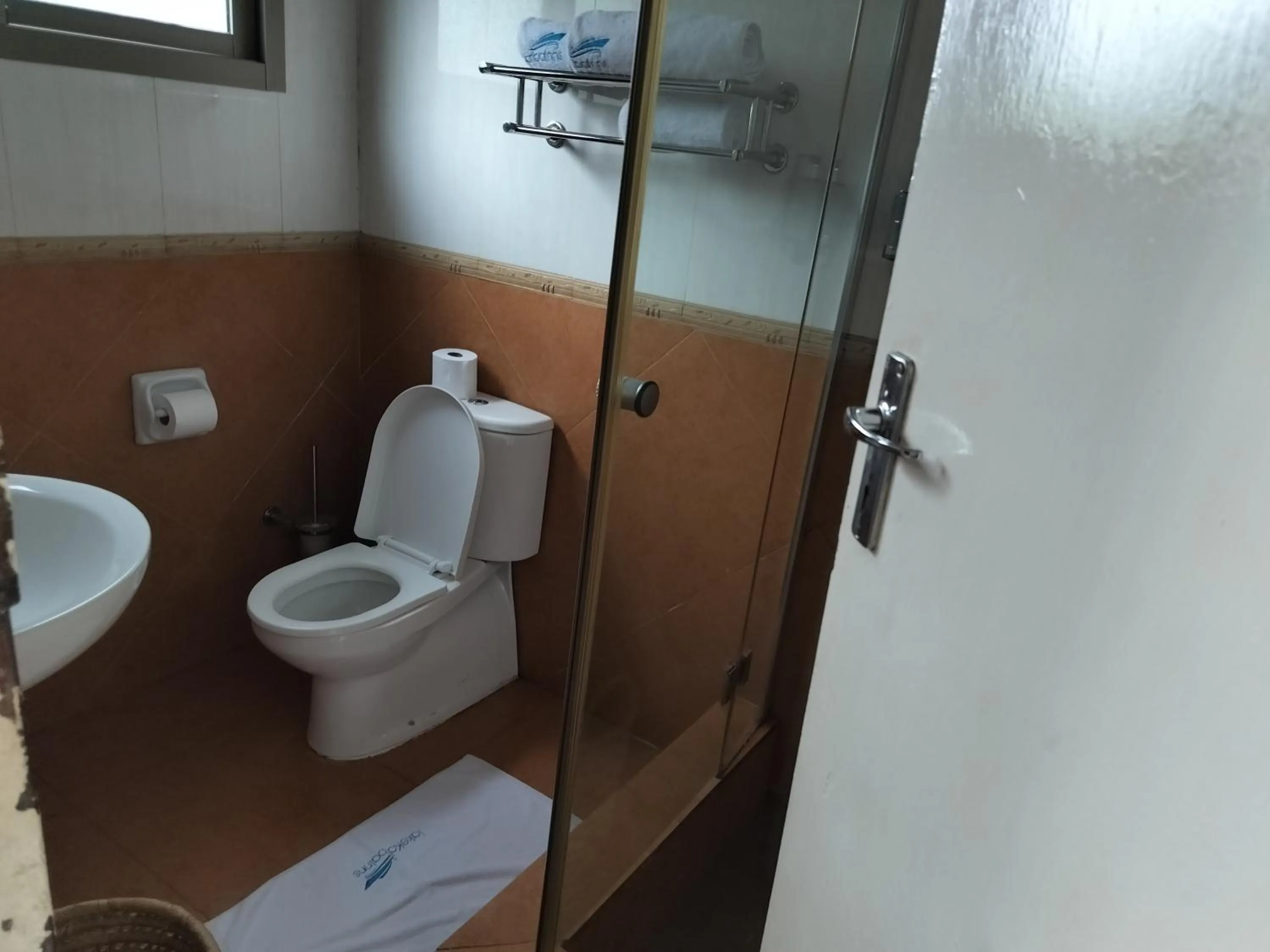 Shower in Lake Kariba Inns