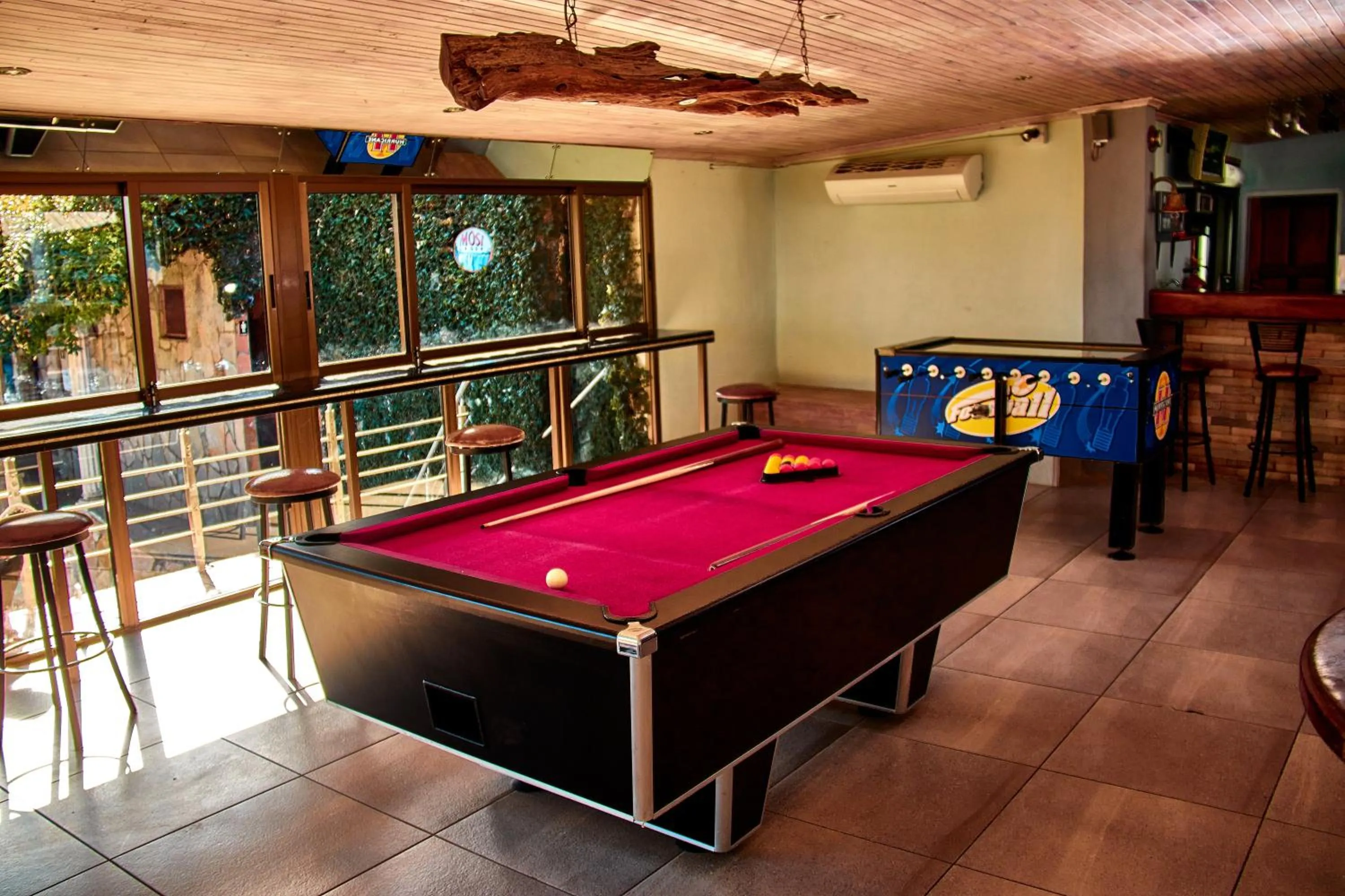 Billiard in Lake Kariba Inns