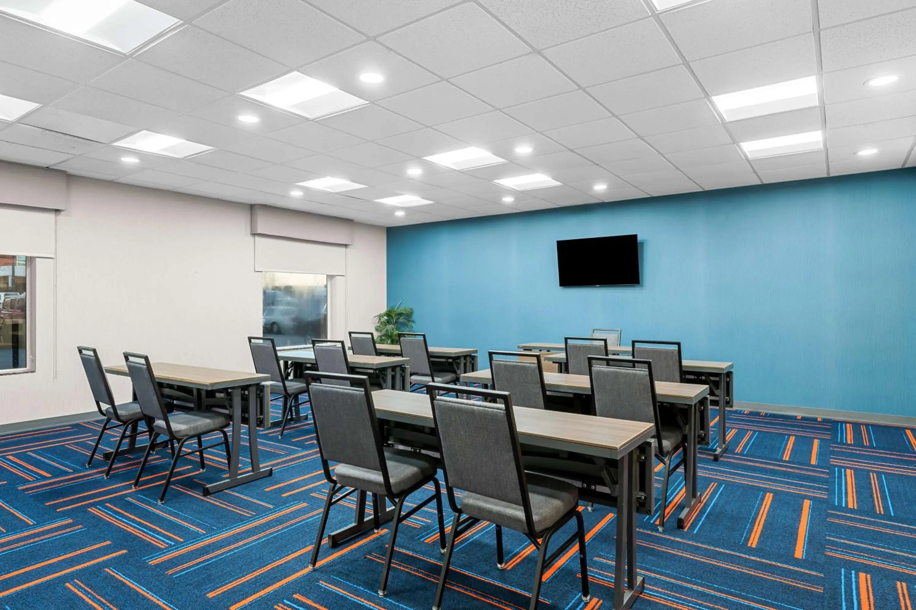 Meeting/conference room in Hampton Inn & Suites Charlotte-Airport