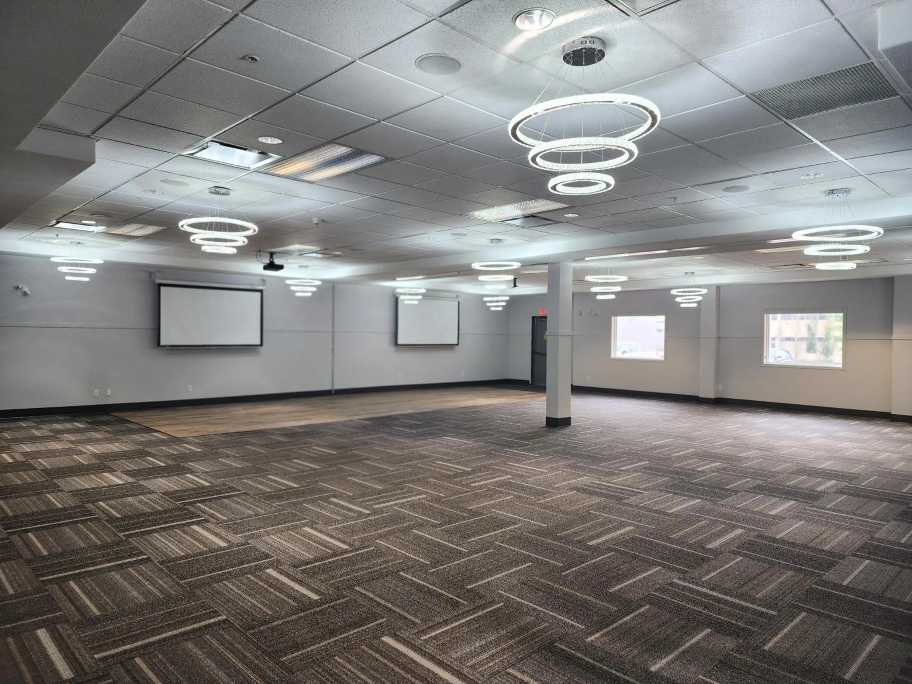 Meeting/conference room in Merit Hotel & Suites