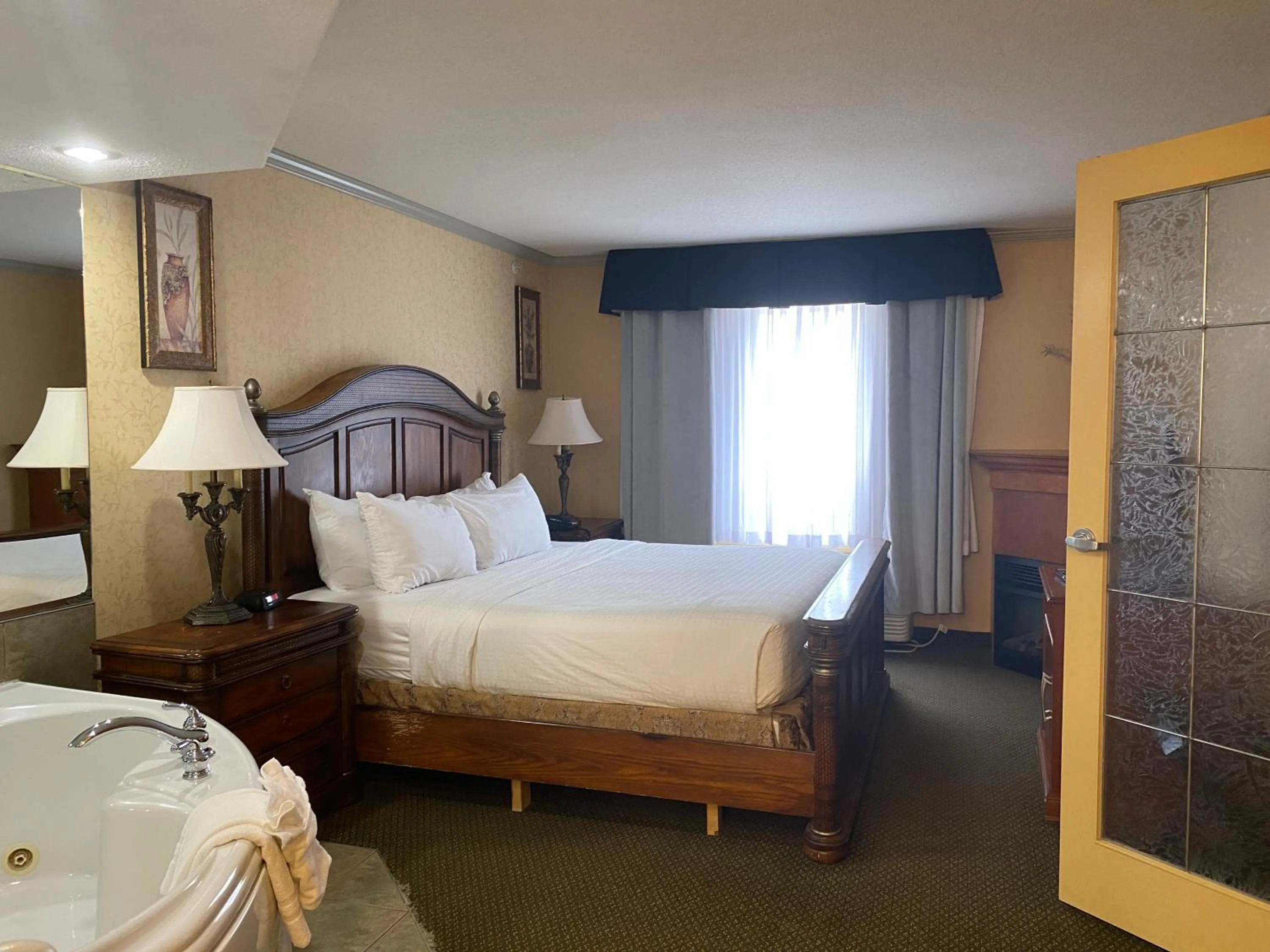 Bedroom, Bed in Merit Hotel & Suites