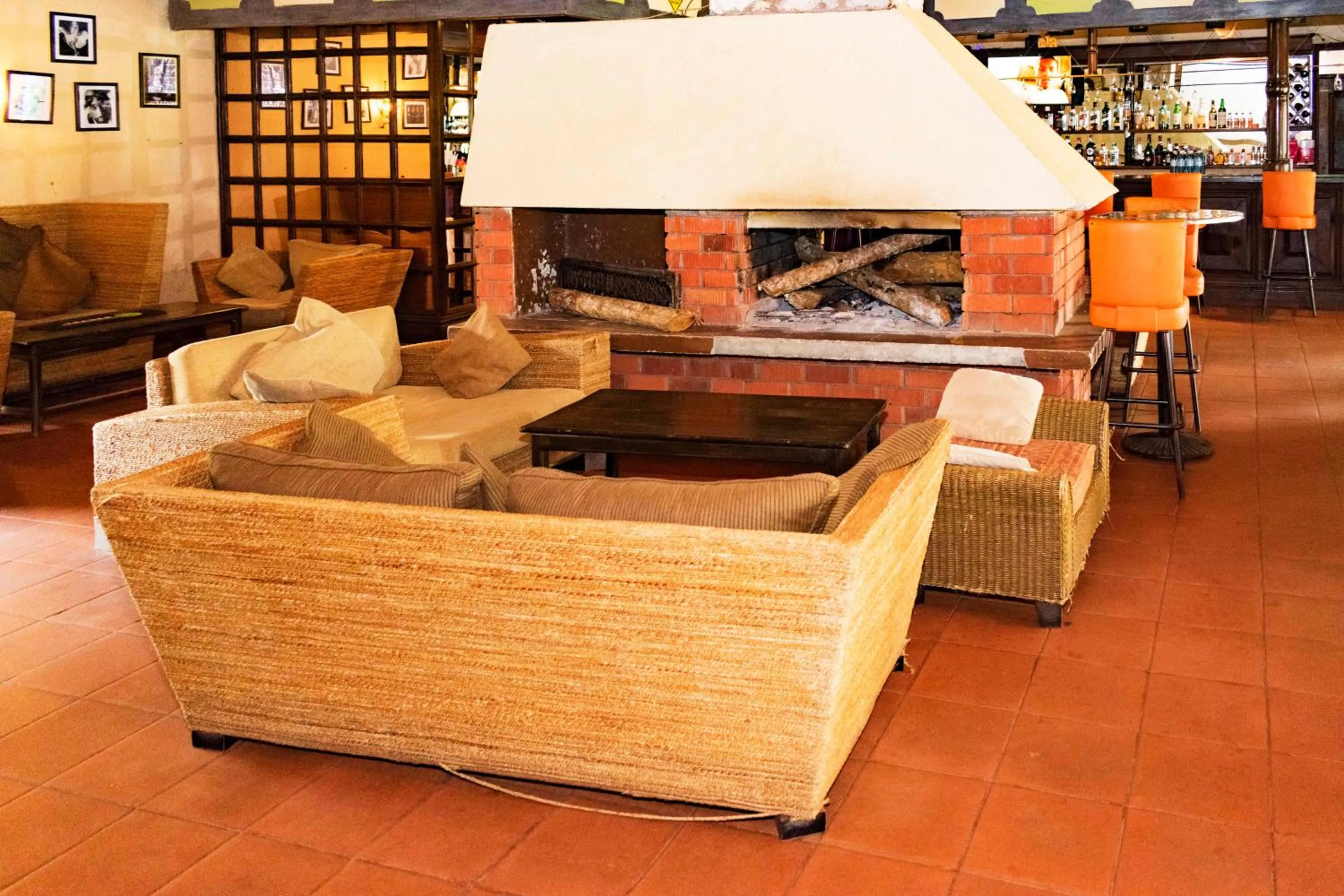 Lounge or bar in Mountains of the Moon Hotel Fort Portal