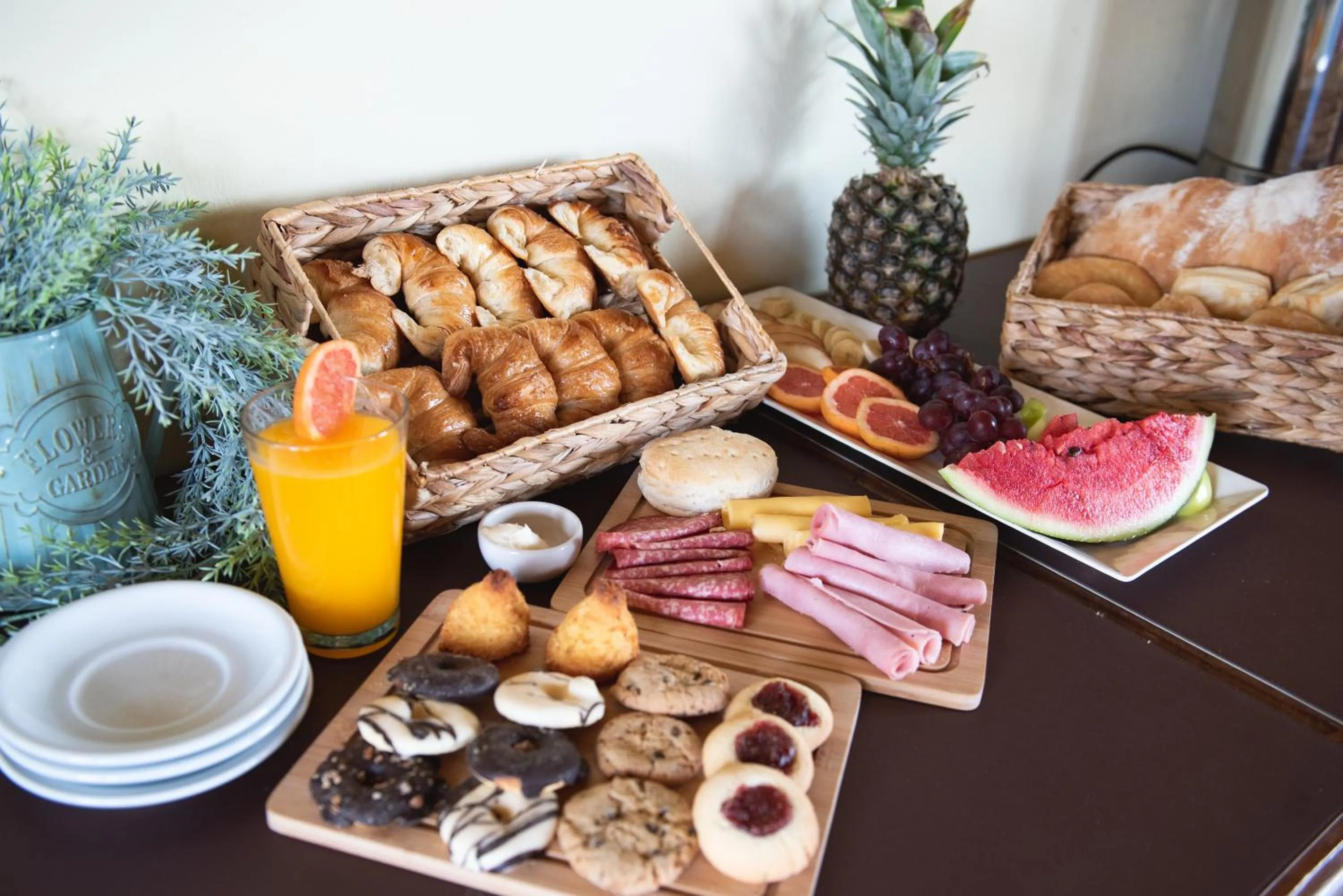 Breakfast in Glaciares De La Patagonia