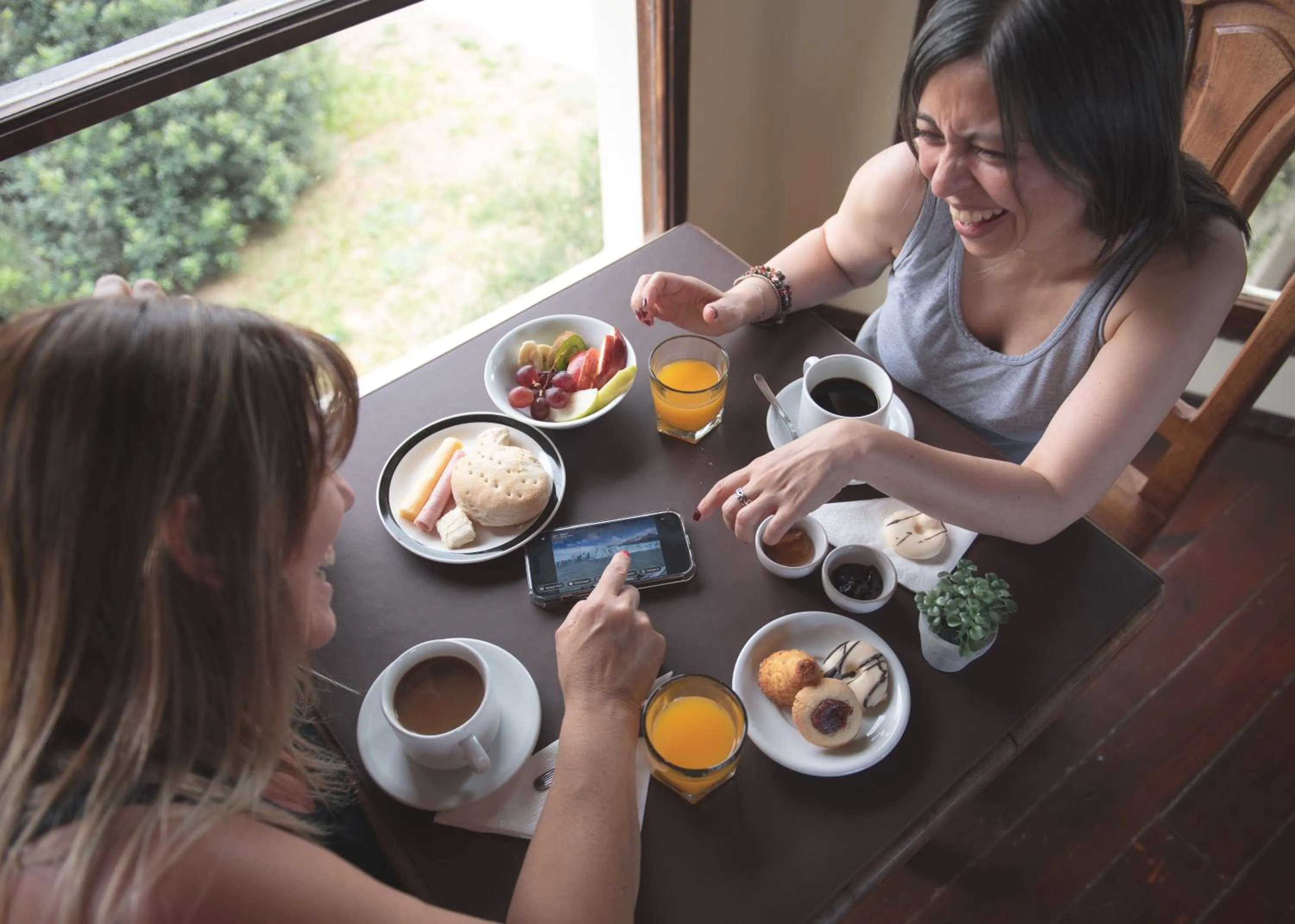 Breakfast in Glaciares De La Patagonia