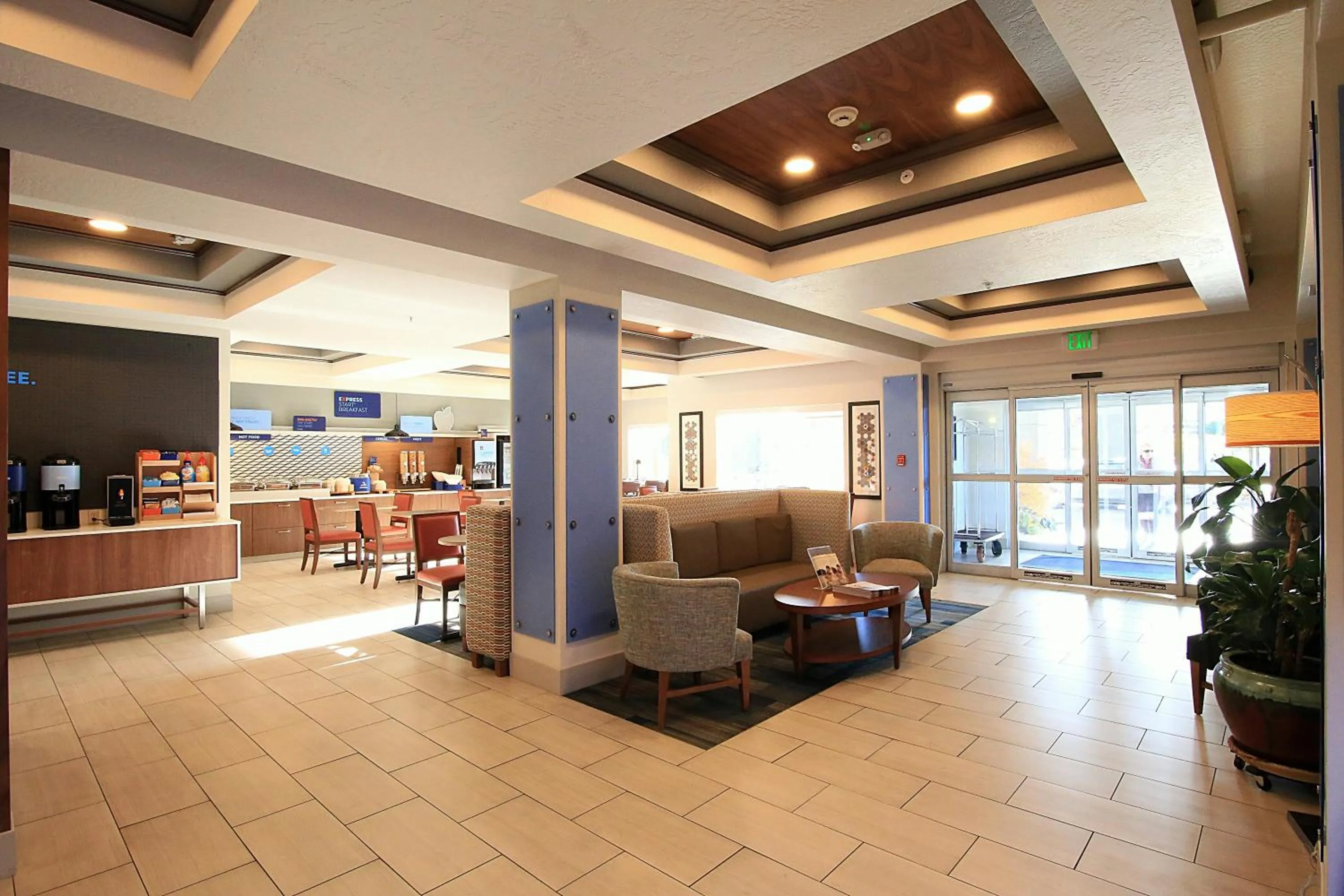 Property building in Holiday Inn Express Hotel & Suites Ashland by IHG