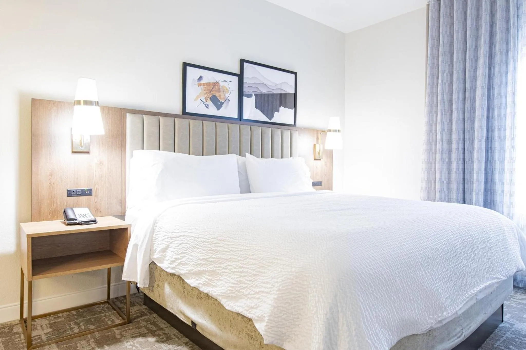 Photo of the whole room, Bed in Staybridge Suites Lafayette-Airport by IHG