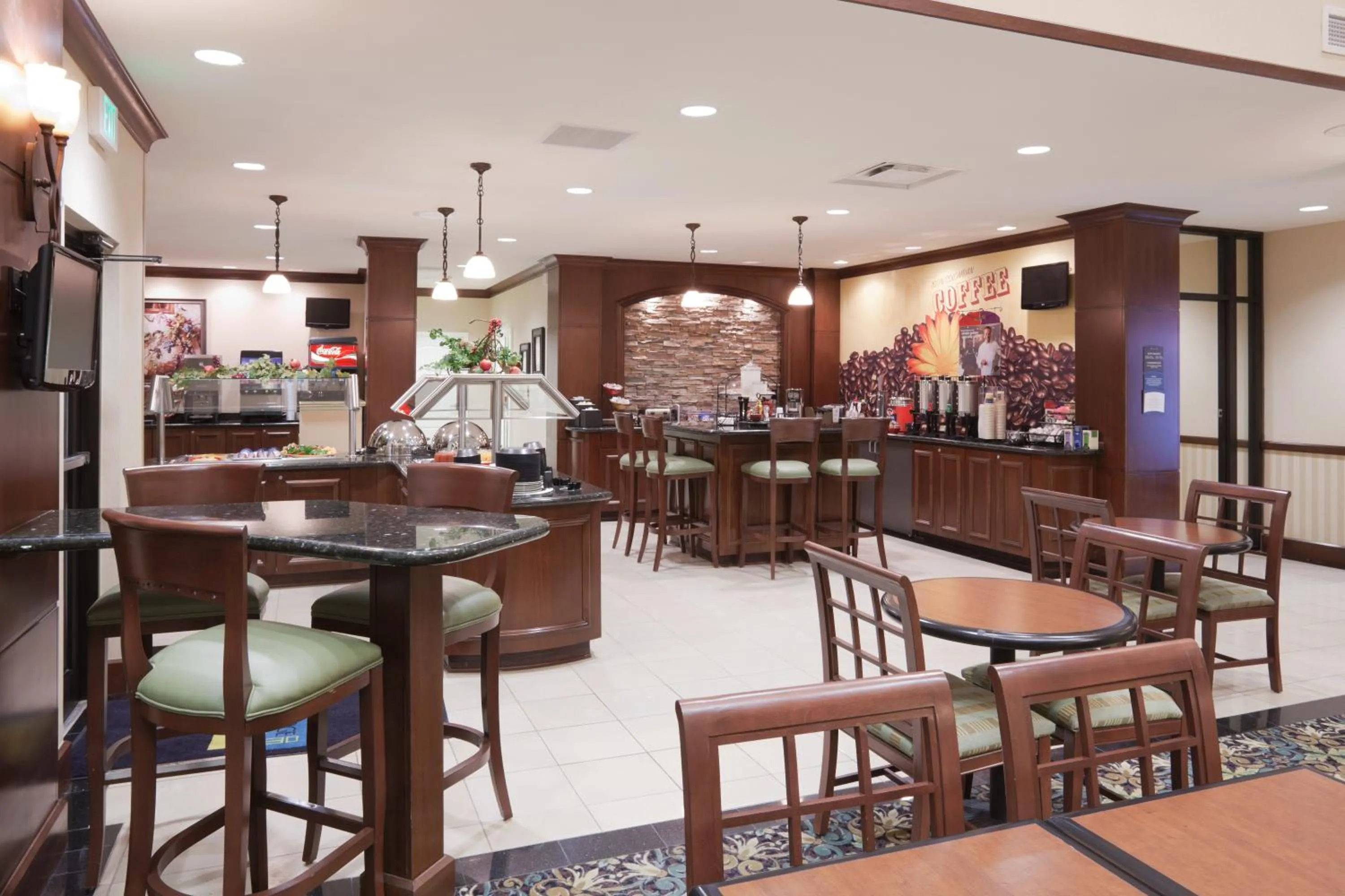 Breakfast in Staybridge Suites Lafayette-Airport by IHG