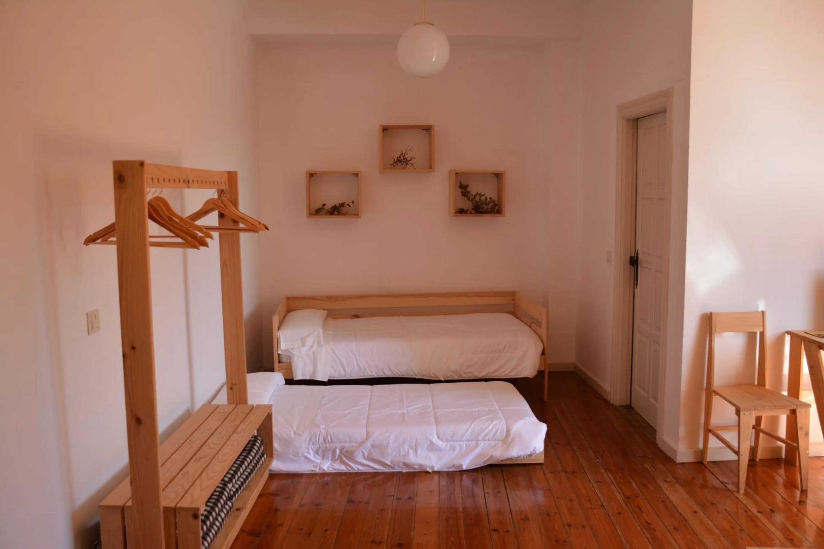 bunk bed, Bed in Posada Hoyos de Iregua